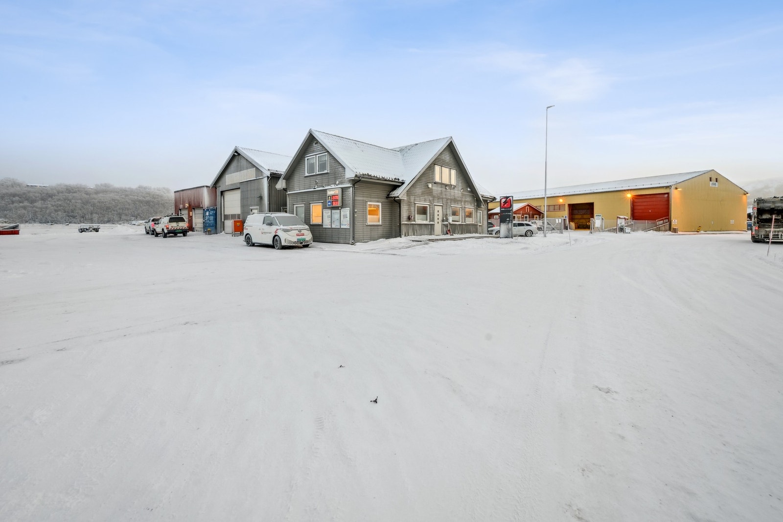 Fasade og area Galleribilde