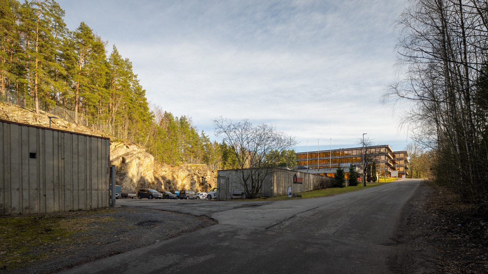 Innkjøring til lokalet Galleribilde