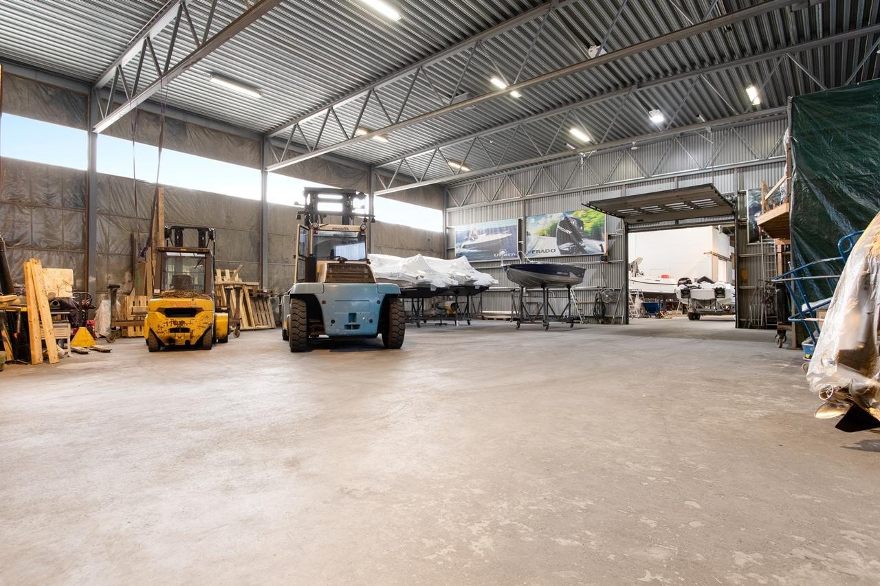Lagerhall Galleribilde