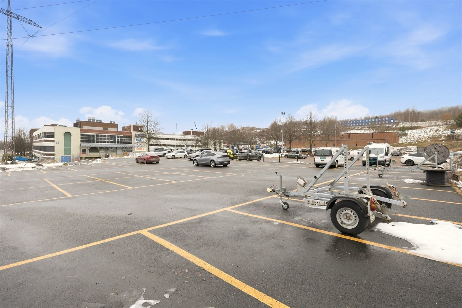 Haavard Martinsens vei 30 - Parkering Galleribilde