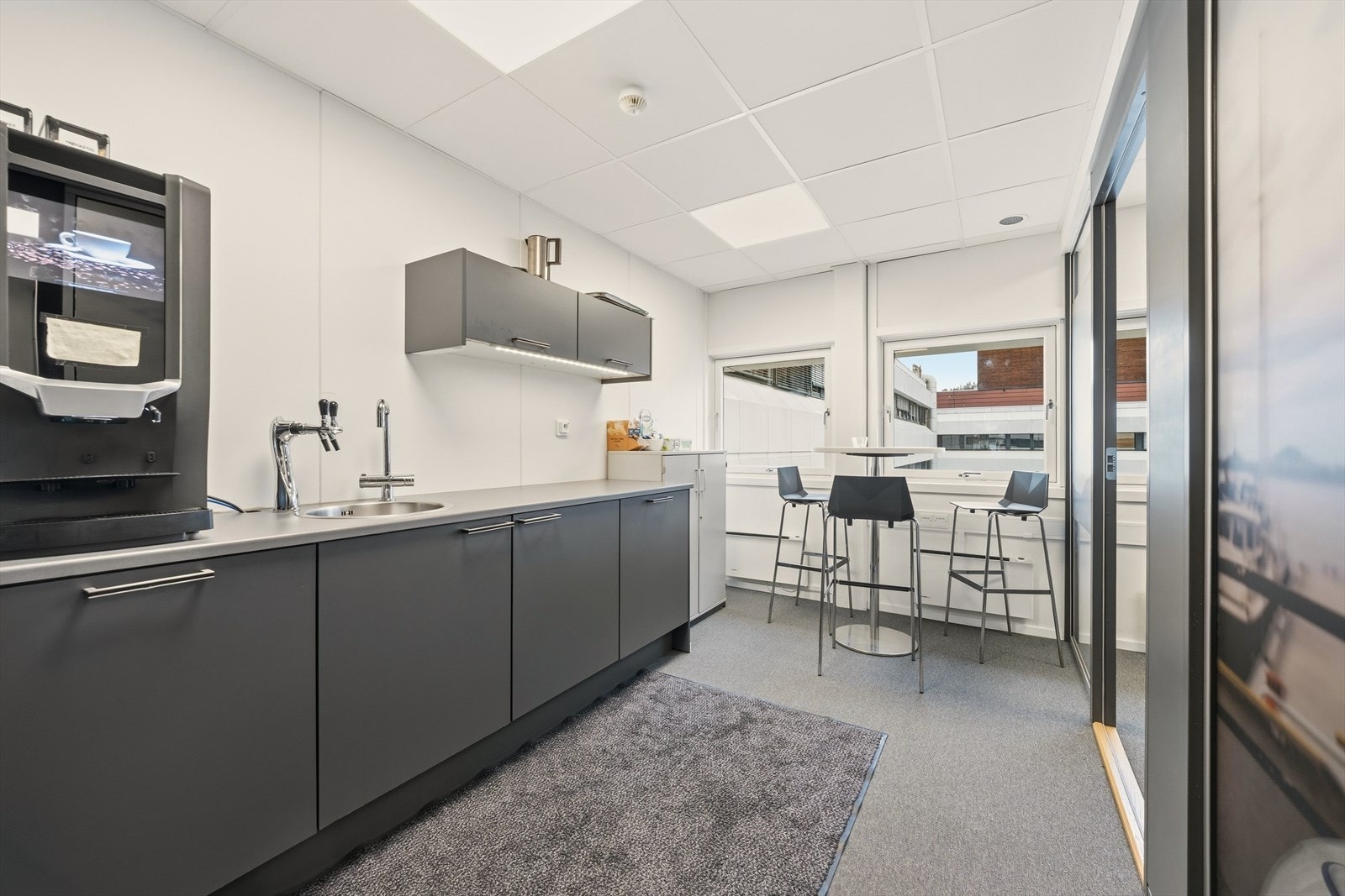 Haavard Martinsens vei 30 - Kjøkken/kaffebar 2 Galleribilde