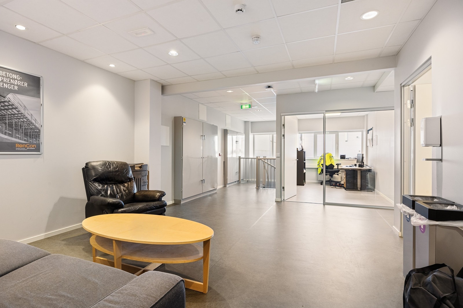Kontor 2. etasje Galleribilde