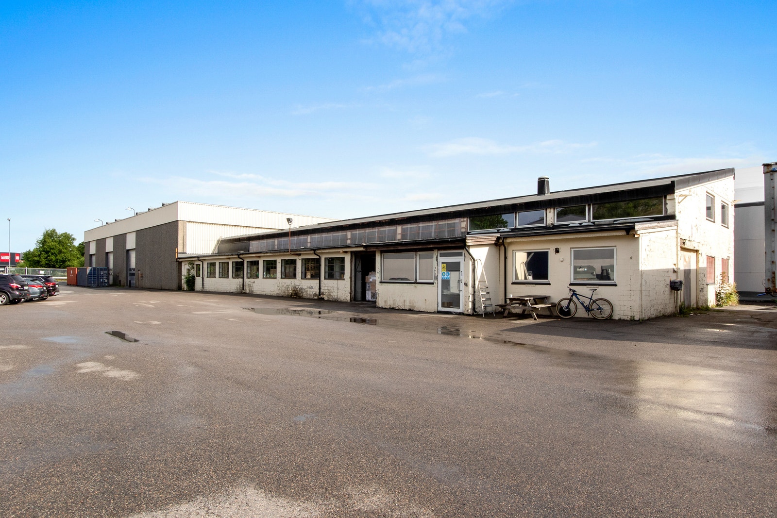 Kontordel og lavt lager Galleribilde