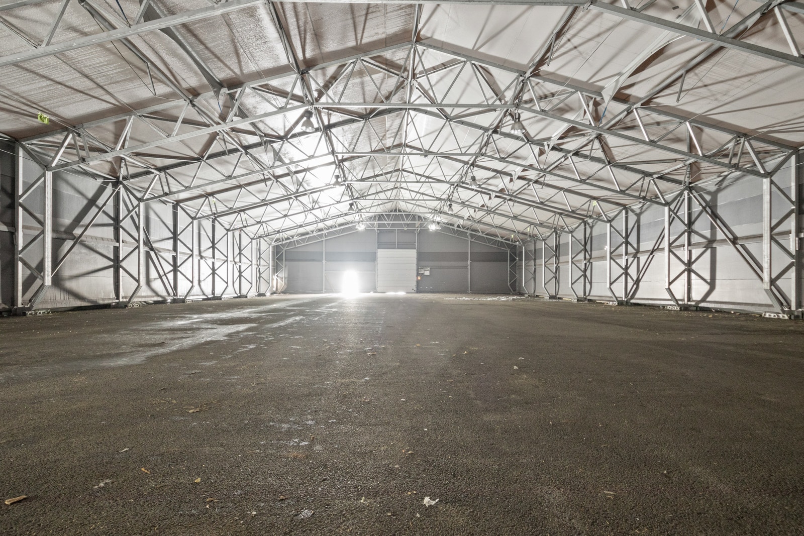 Telt 2 ca 1300 m2 Galleribilde