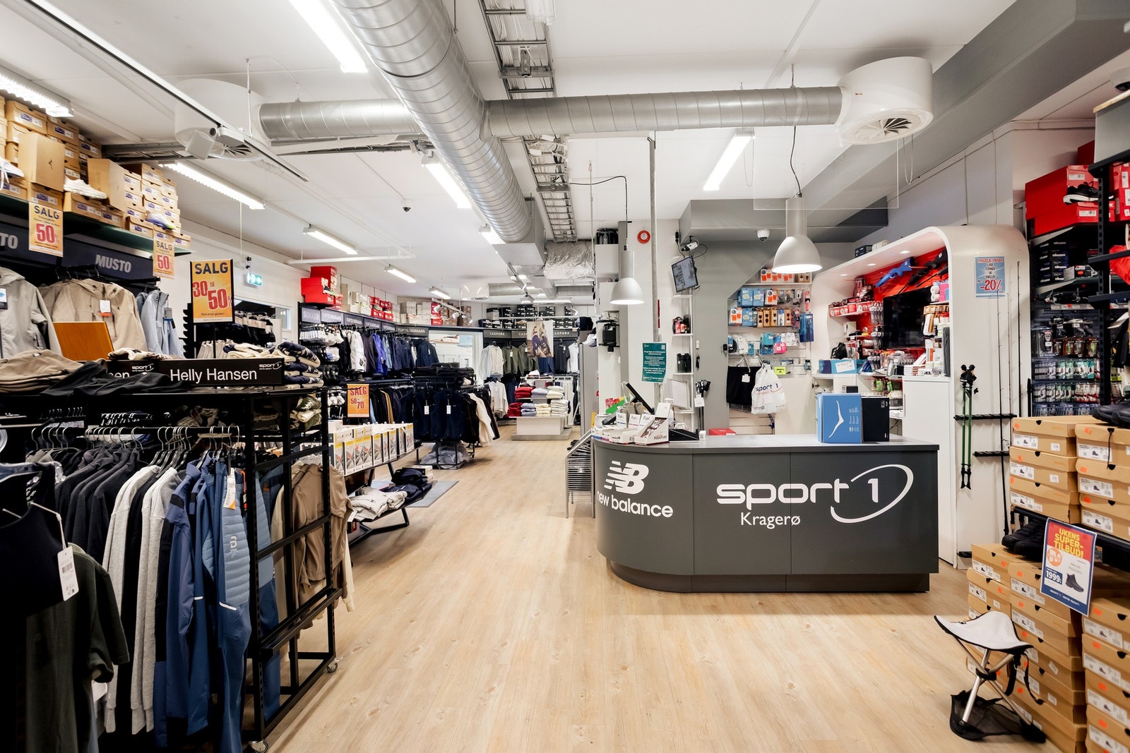 Sport 1 Kragerø leier i dag det ene lokalet ved Storgata 17. Galleribilde