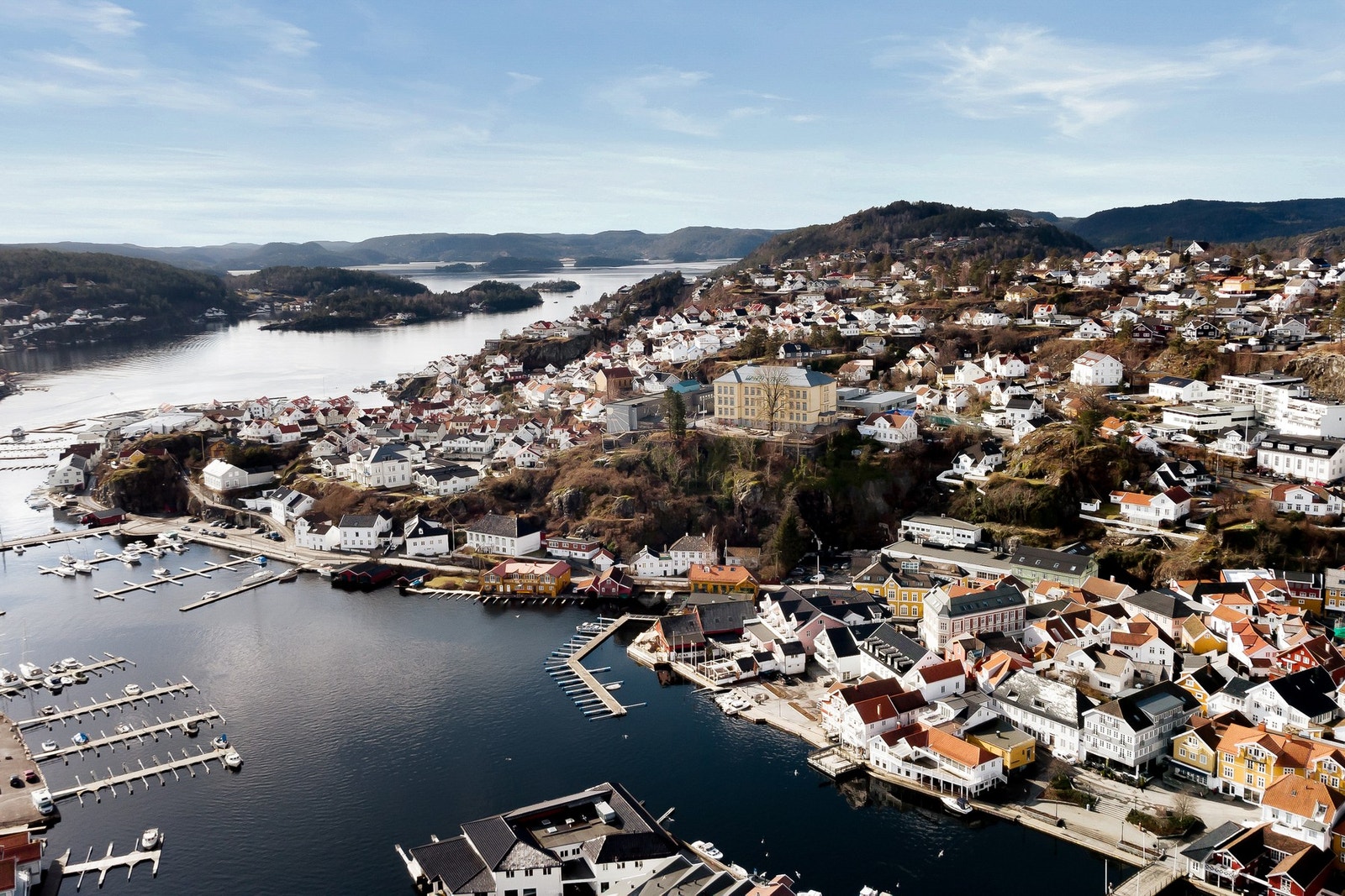 Eiendommene er godt egnet for et bredt spekter av virksomheter, enten for egen drift eller som investeringsobjekt. Galleribilde