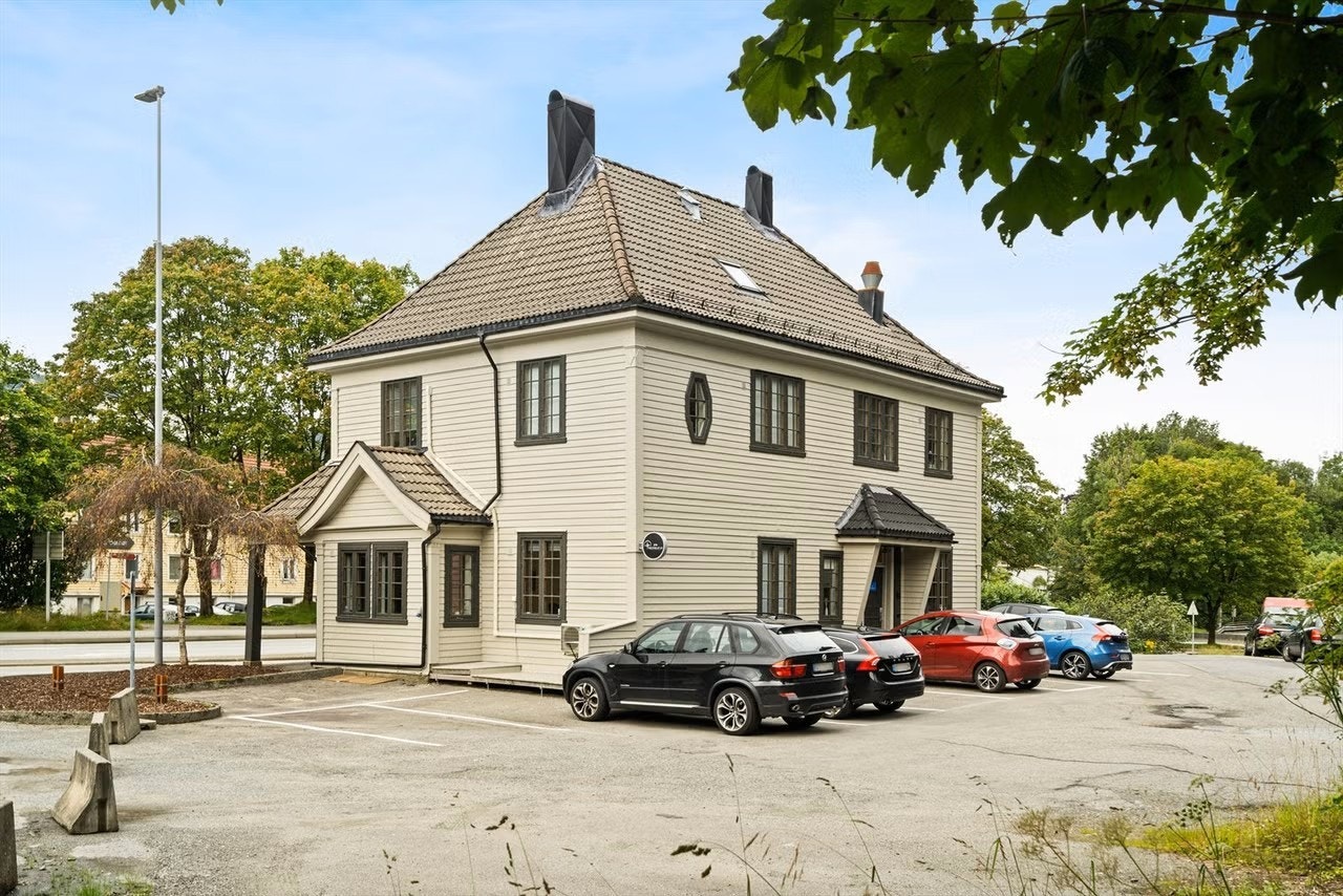 God parkeringsdekning på tomten