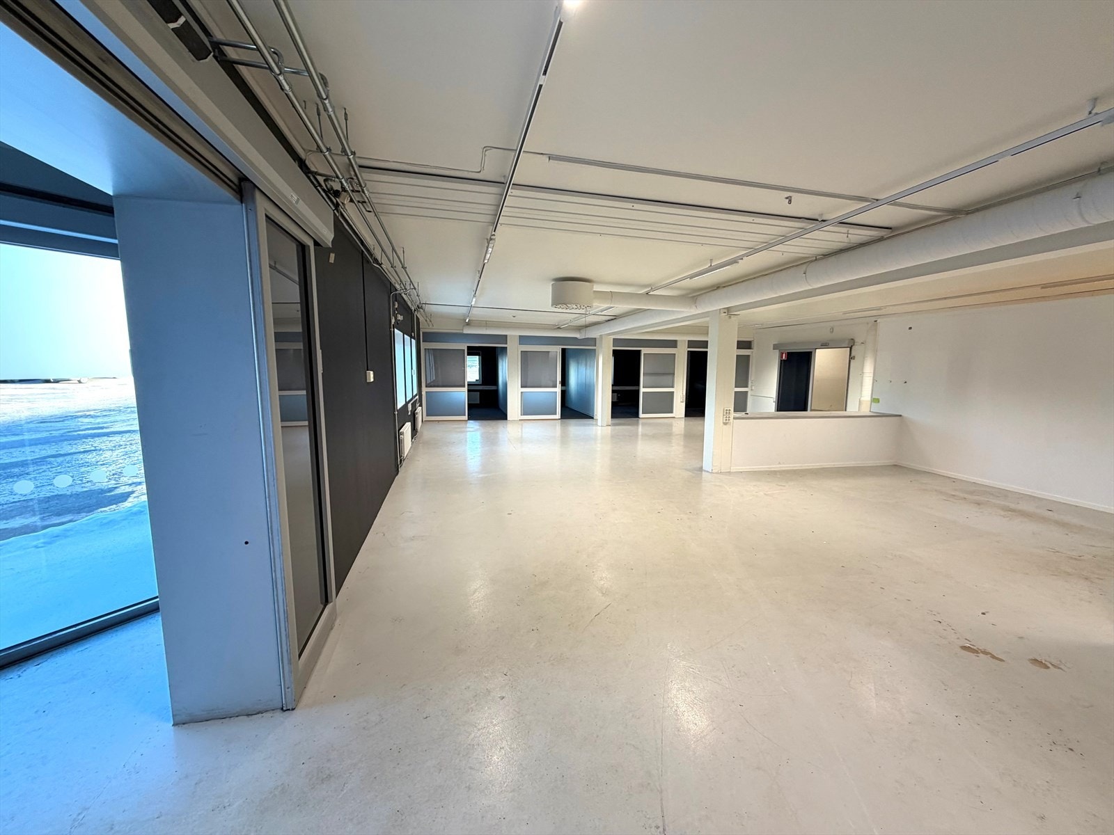 Butikk, kontor , showroom. Galleribilde