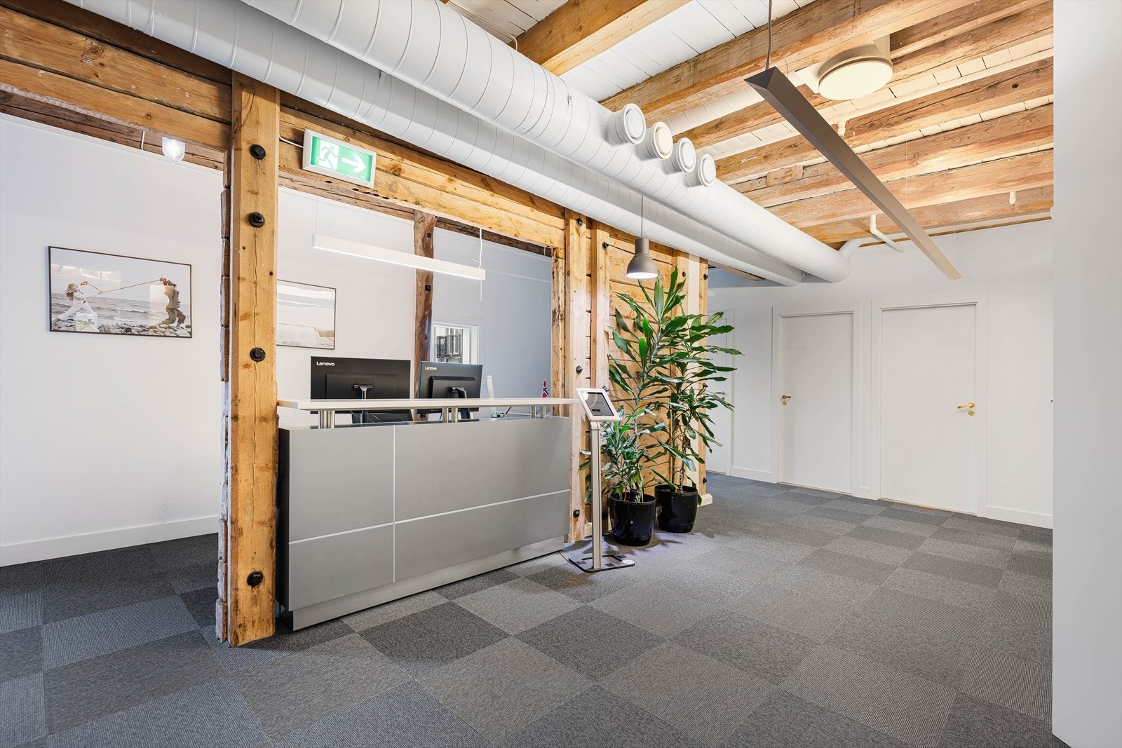 Nagelgården 6, 2. etg. kontor: BTA 375 m² er innredet med 1 cellekontor, kontorlandskap, møterom, kjøkken og sosial sone.