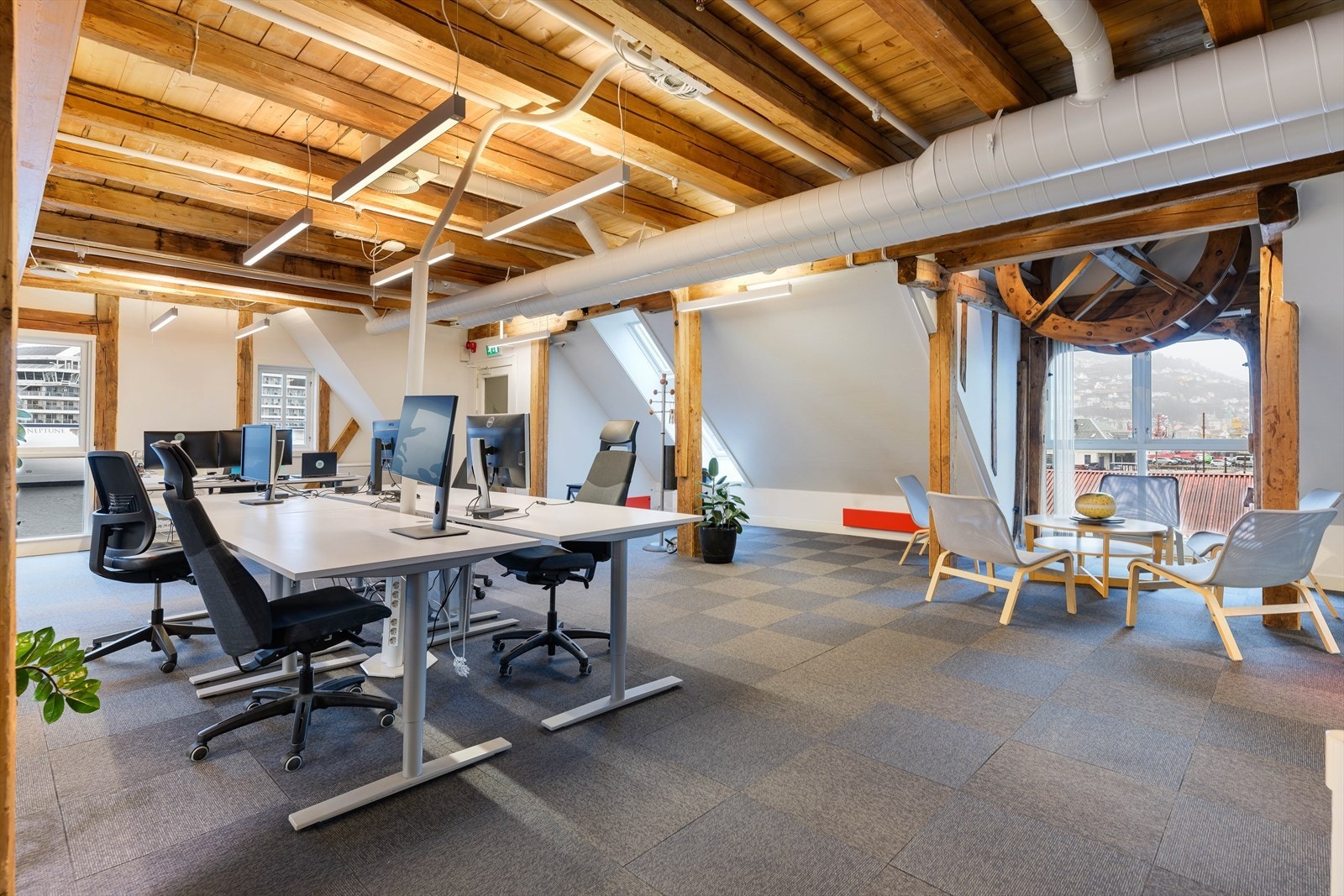 Nagelgråden 6, 3. etg. kontor: BTA 270 m² er innredet med 1 cellekontor, kontorlandskap, teamkontor.