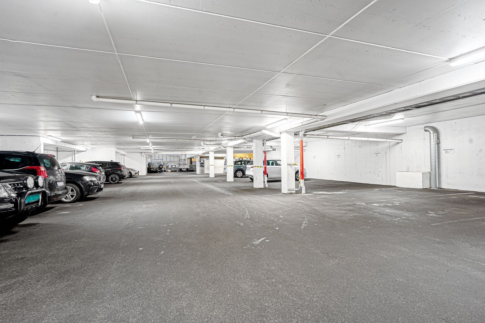 Inntil 2 parkeringsplasser kan kjøpes Galleribilde