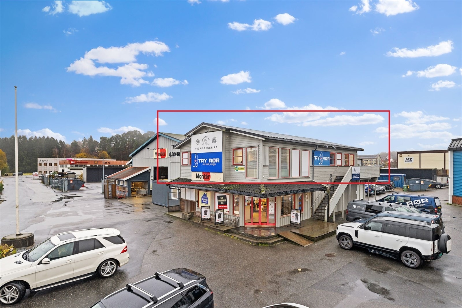 Aktiv Kristiansand Fine og romslige butikk/lager/kontor-lokale med sentral og fin beliggenhet! Linnegrøvan 28, Søgne 230 m² 3 900 000 kr Totalpris: 3 9