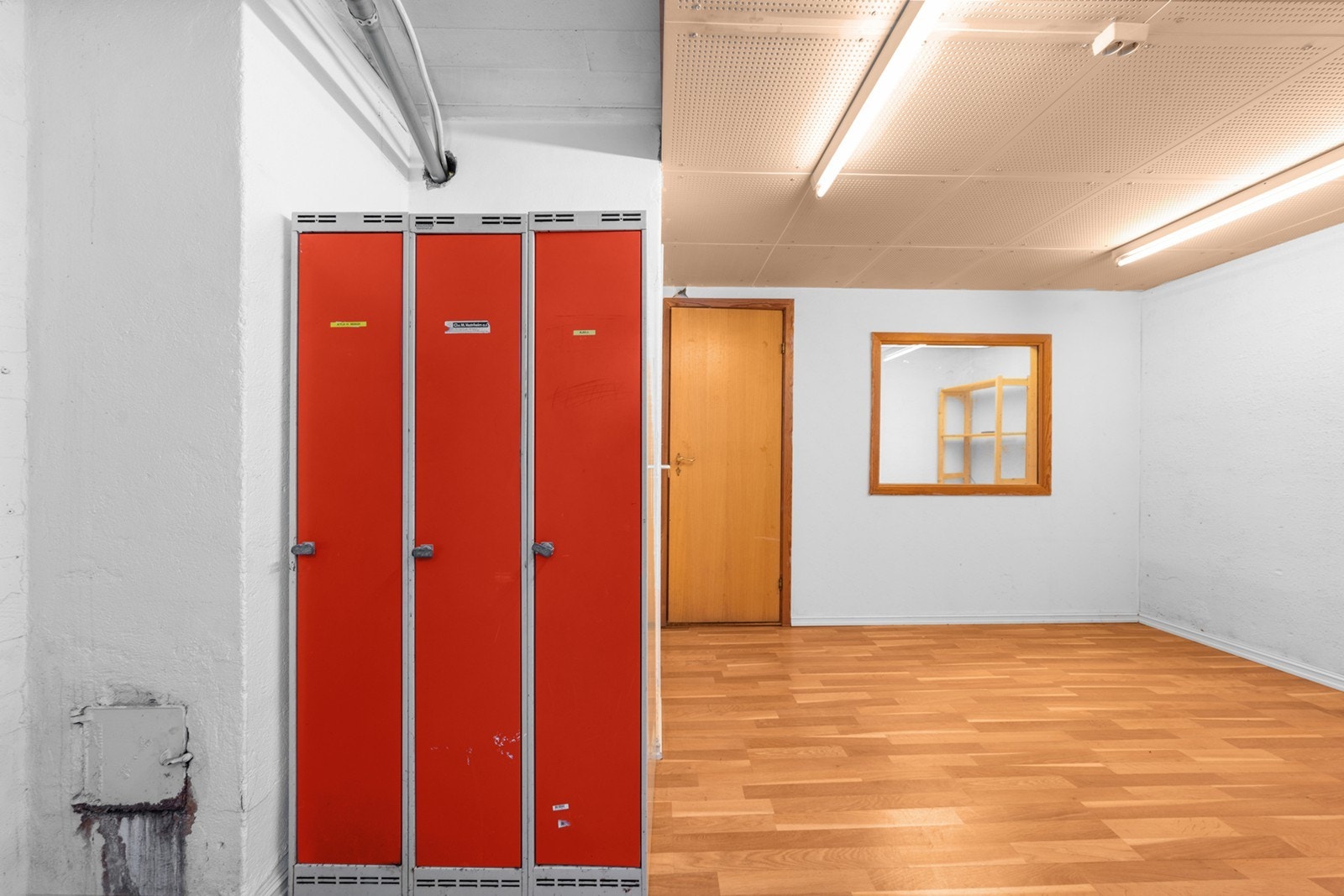Lagerrom. Galleribilde
