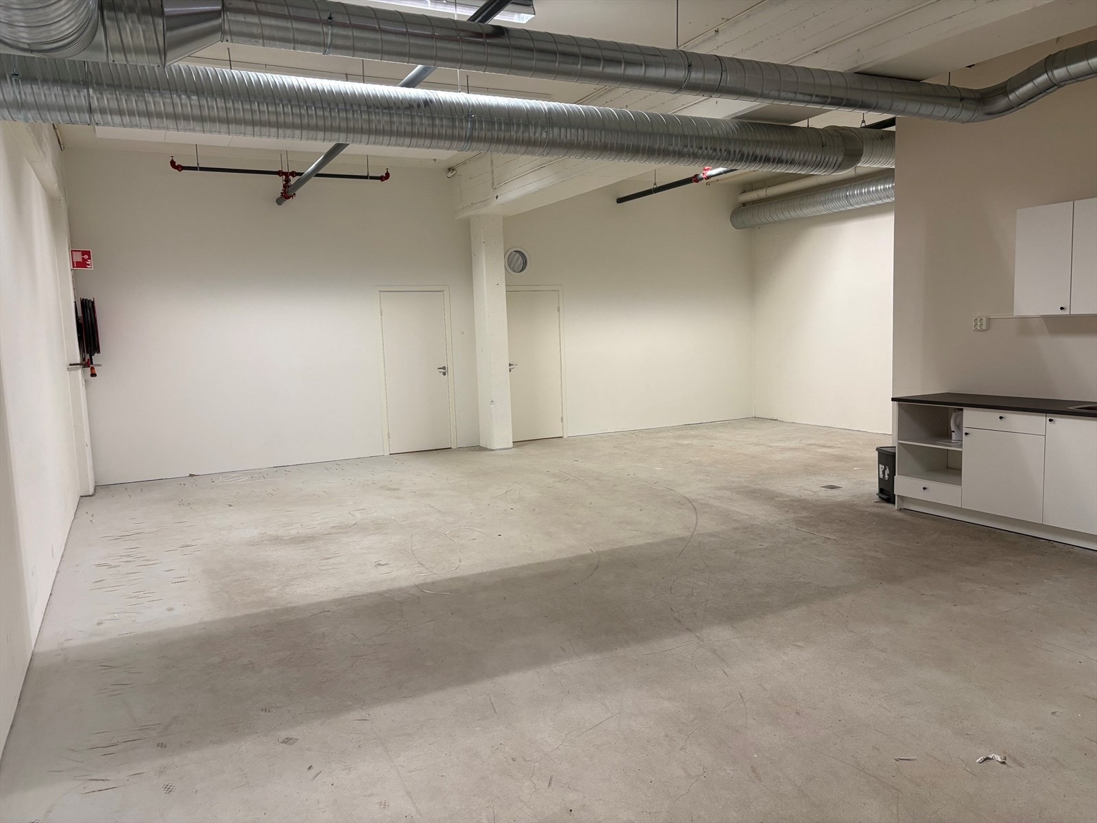 1.jpg Galleribilde