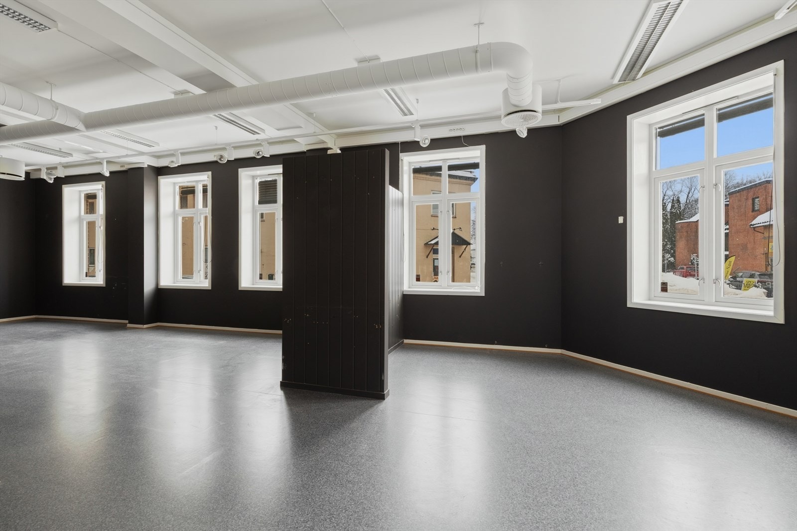 317793_3W1A6493.jpg Galleribilde