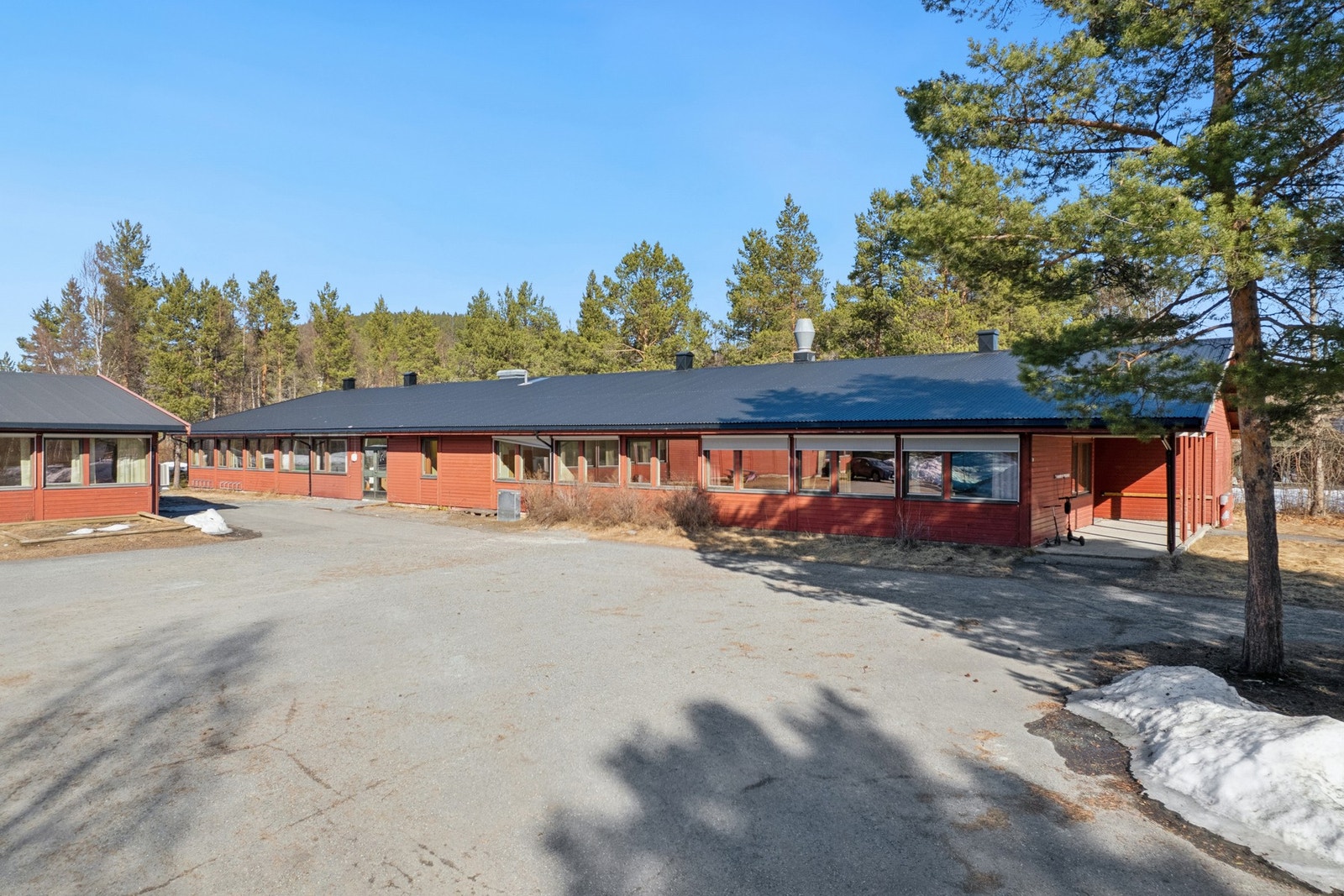 Velkommen til Beredskapsveien 24. Presentert av EiendomsMegler 1 Nord-Norge. Galleribilde