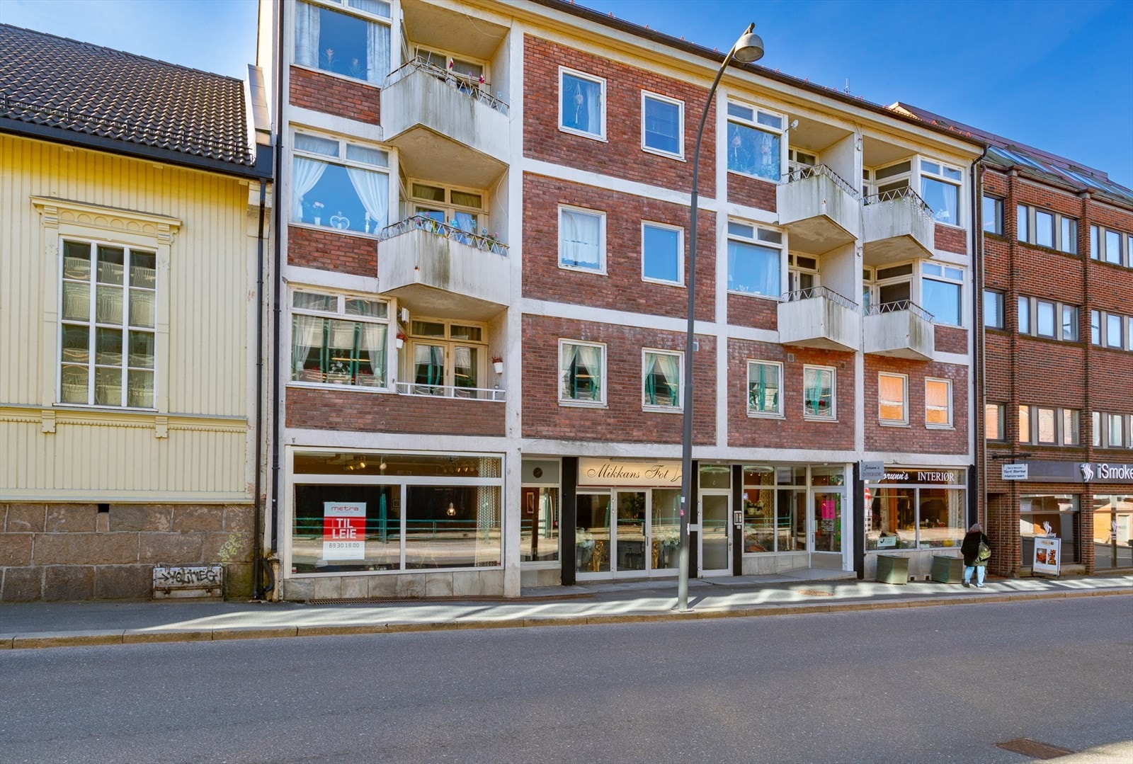 Lokalene ligger godt synlig fra trafikkert sentrumsgate Galleribilde