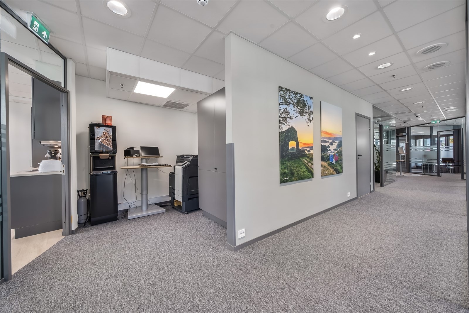 Sparebanken Norge -gangareal Galleribilde