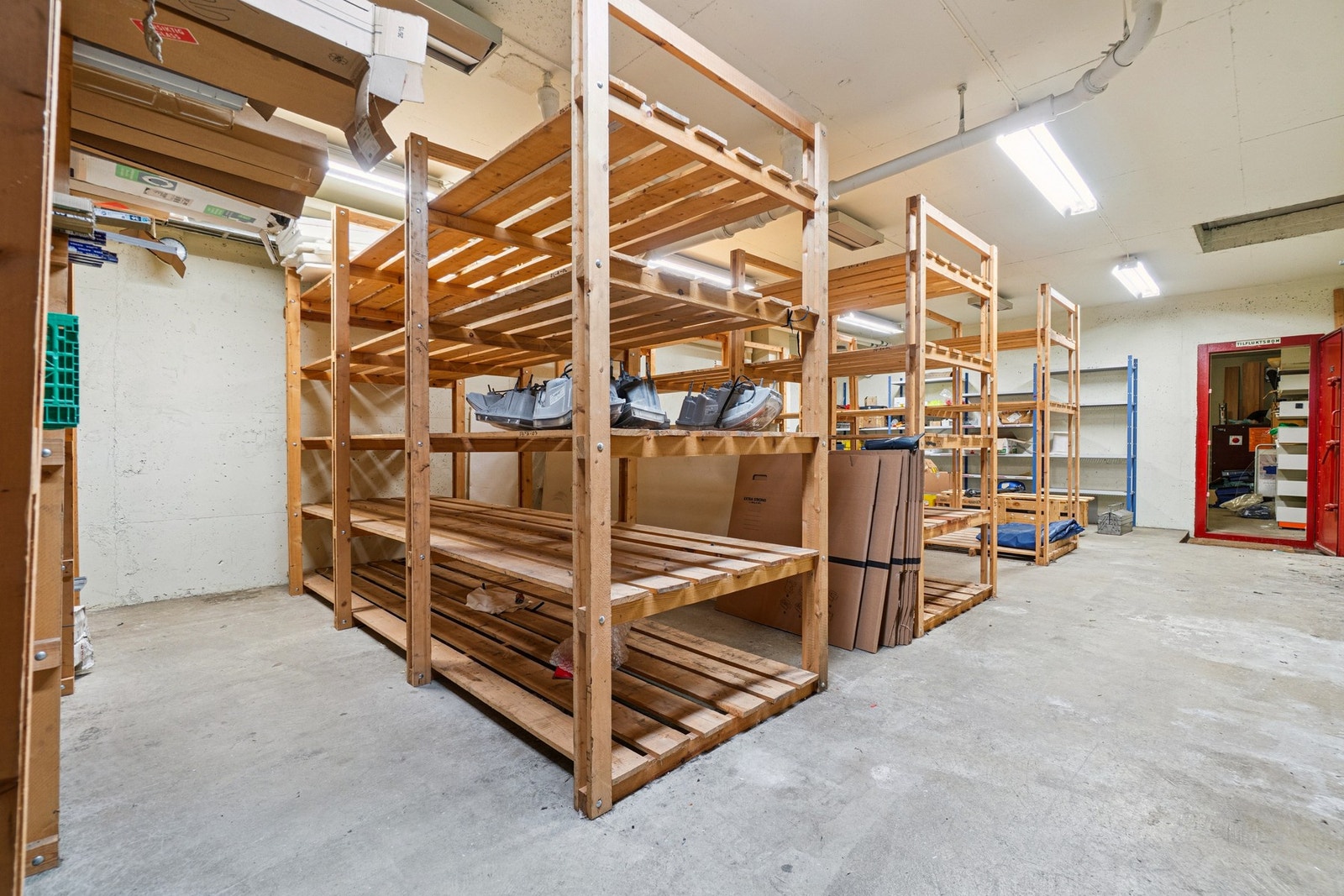 Lager kjeller Galleribilde