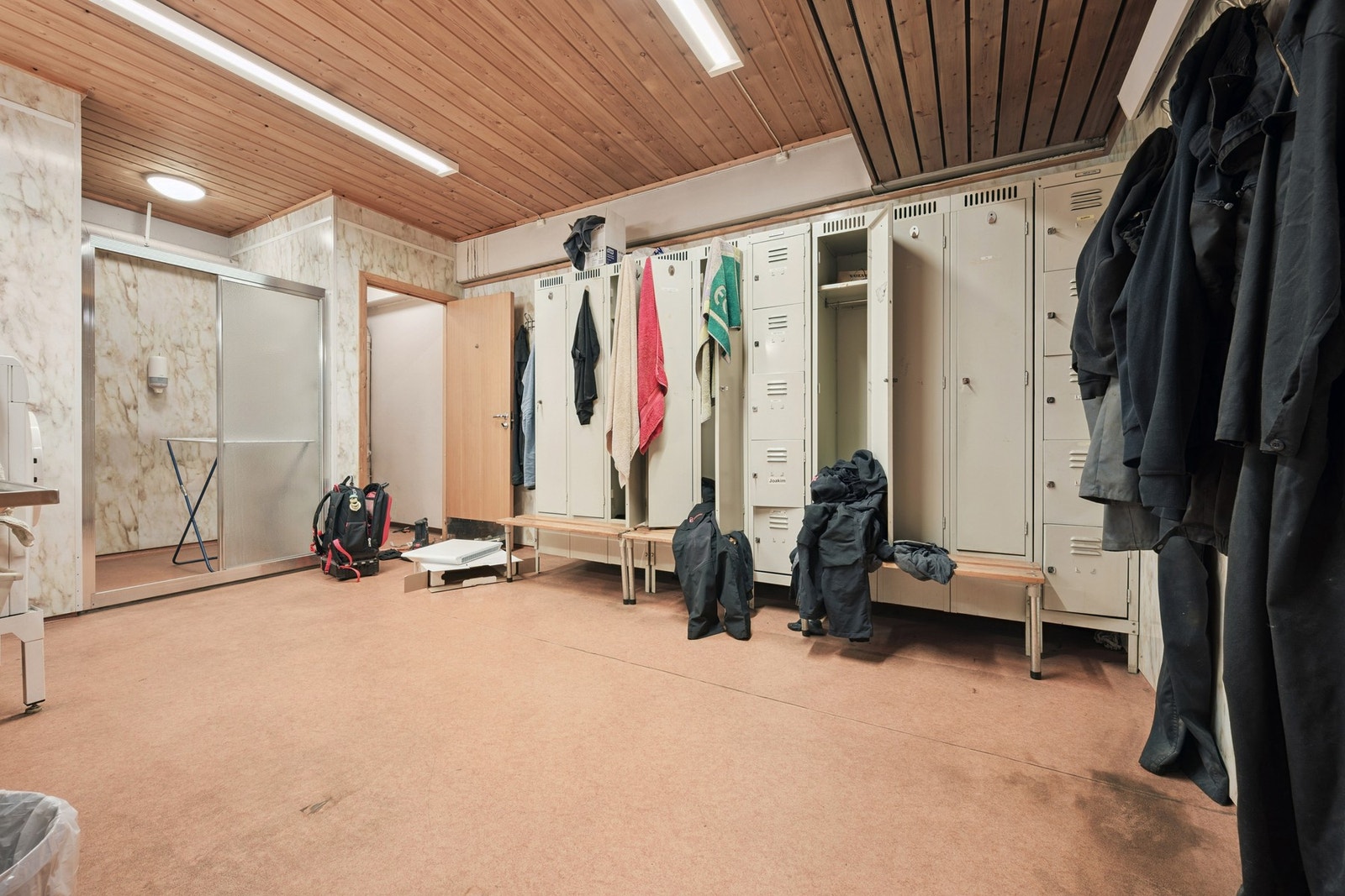Garderobe 2. etg Galleribilde