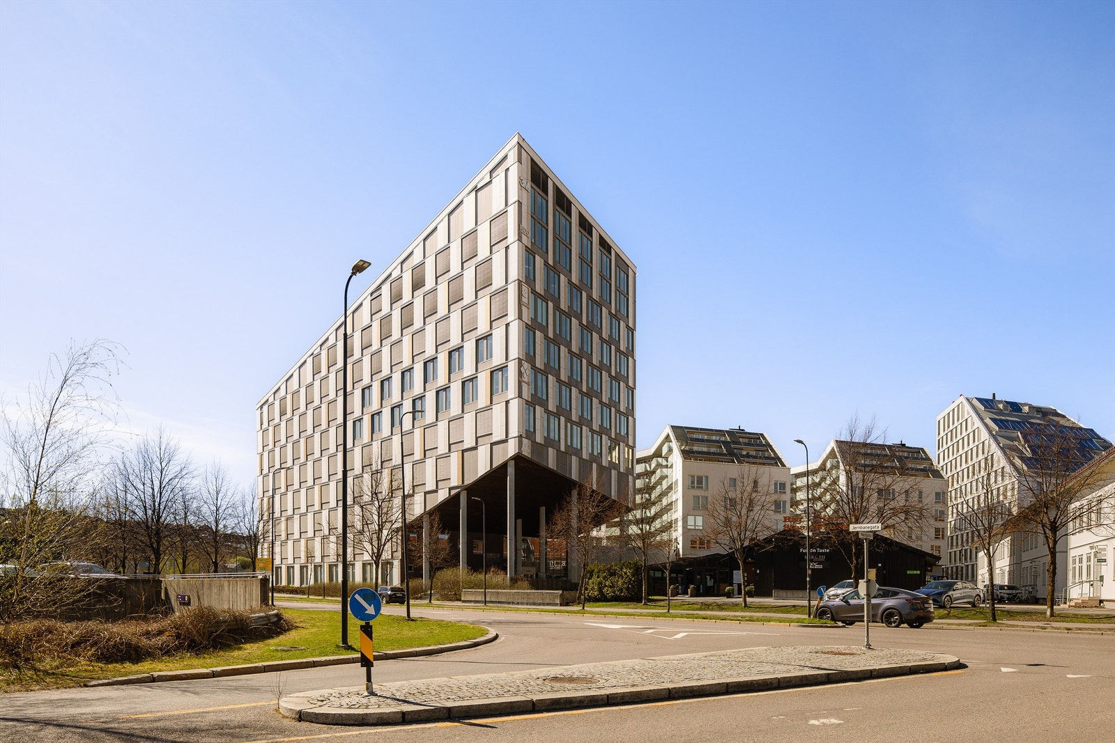 Godt synlig eiendom med gode profileringsmuligheter mot publikum Galleribilde