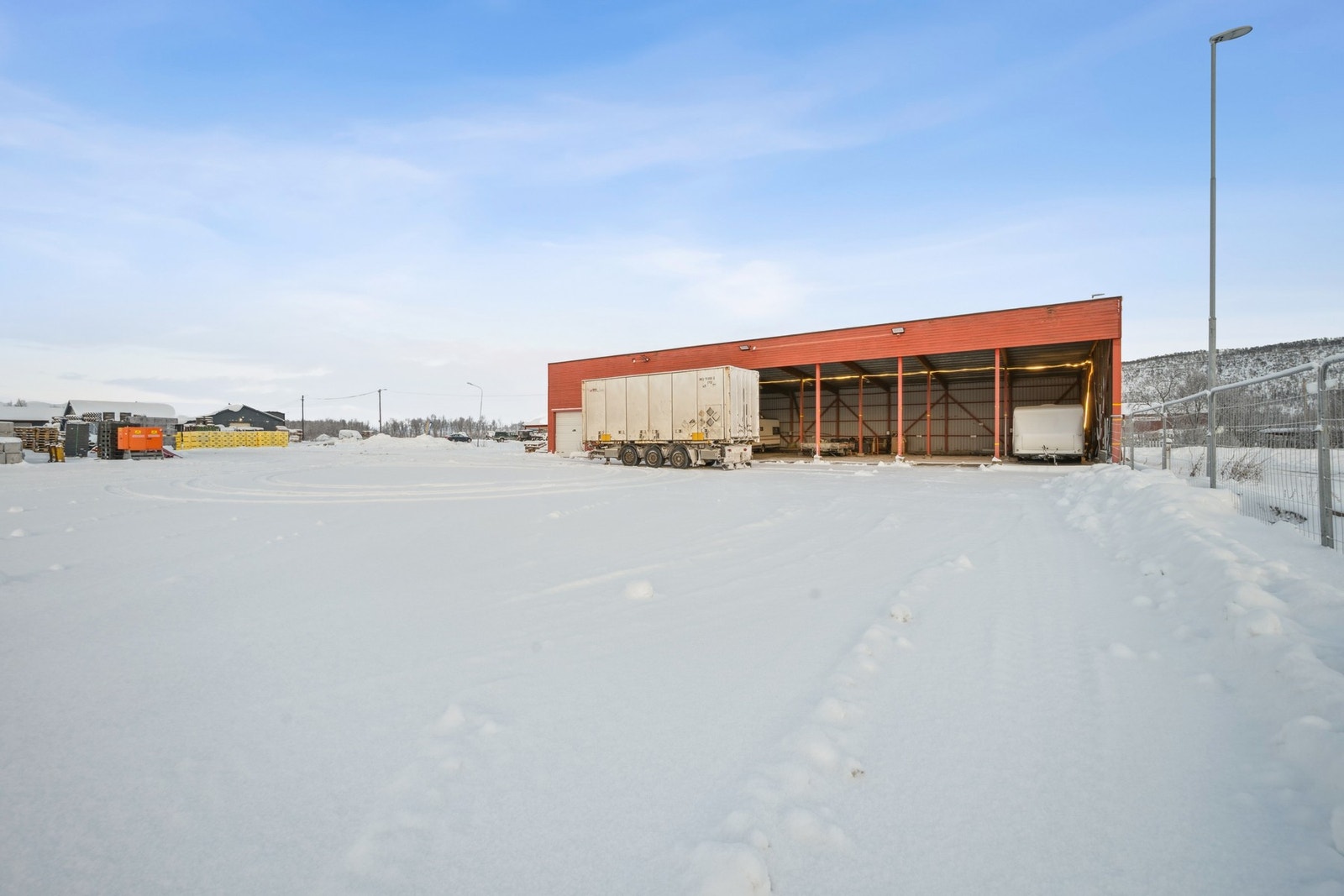 Fasade og garasjer Galleribilde