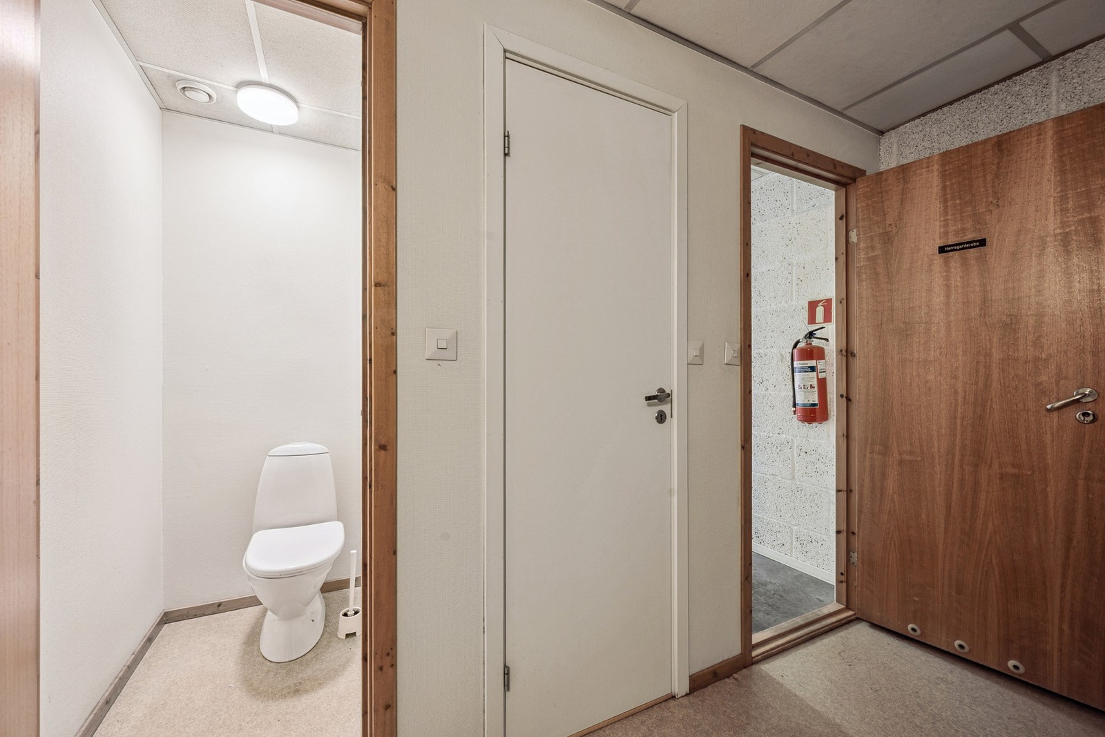 Garderobe Galleribilde