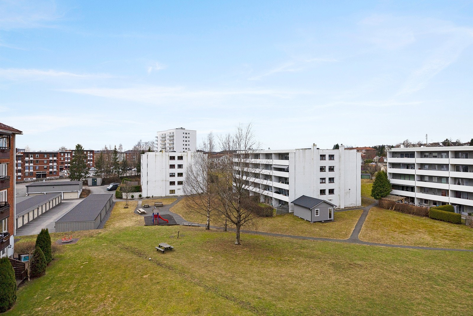 Utsyn fra balkong. Galleribilde
