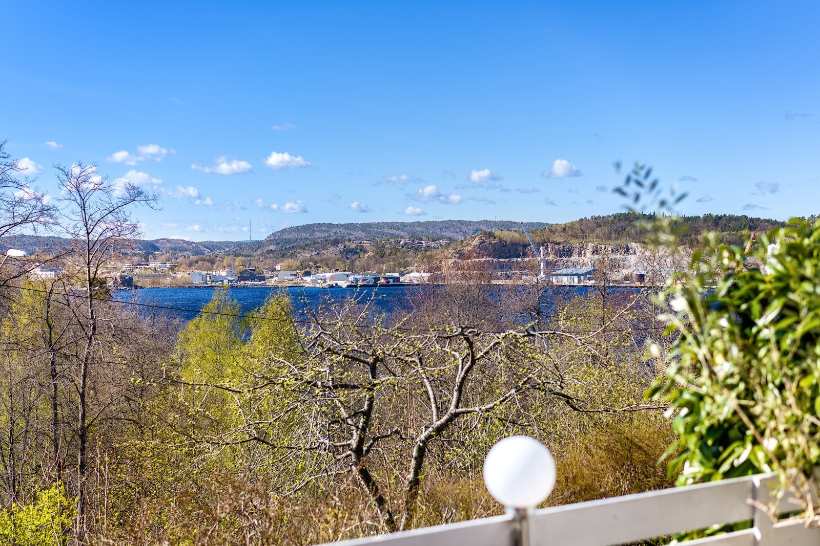 Flott utsikt mot Topdalsfjorden Galleribilde