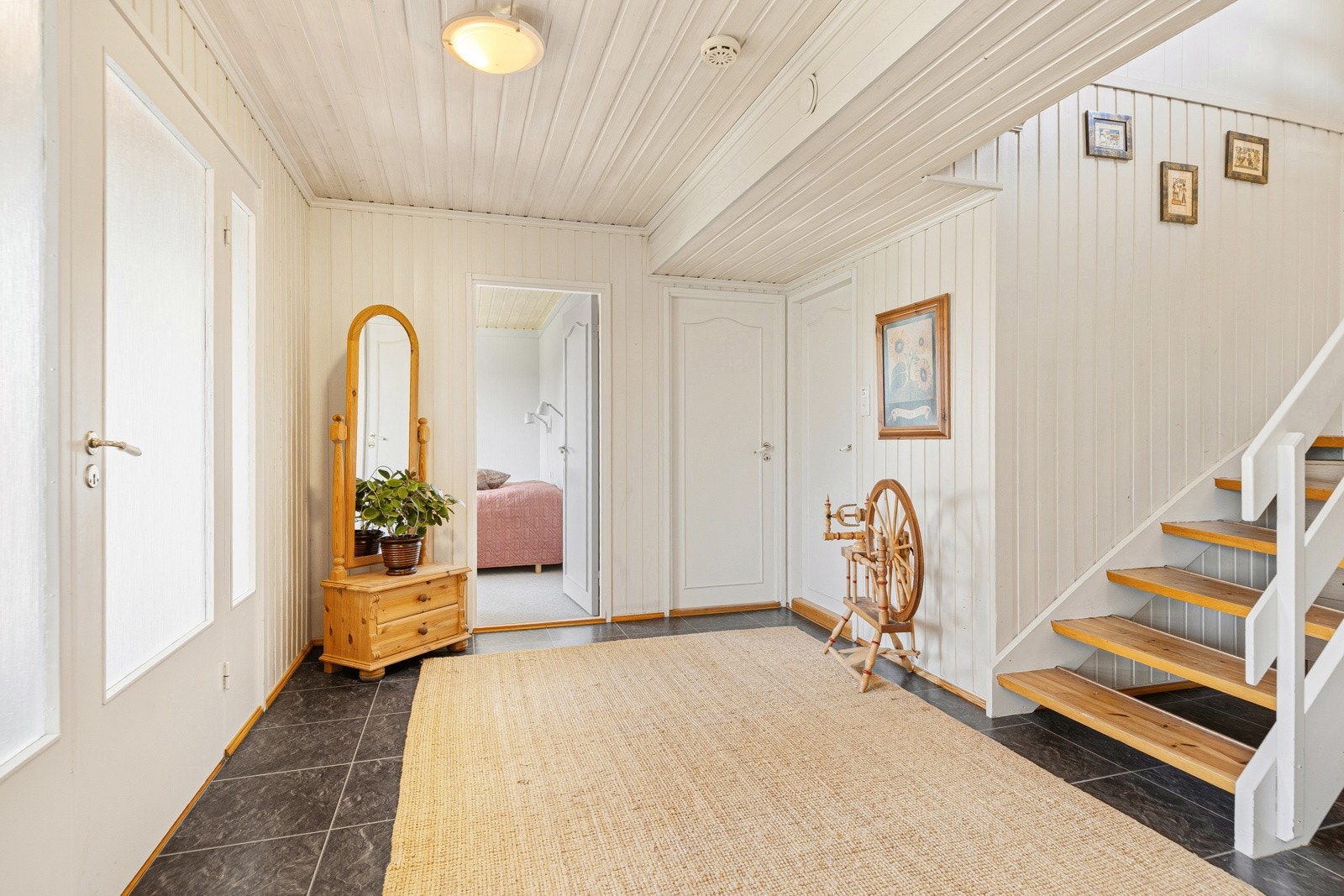 Gang/Hall under etg. Galleribilde