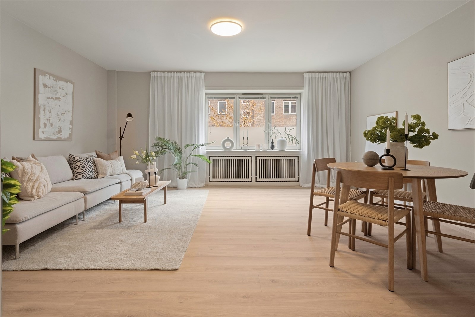 Velkommen til Bjerregaards gate 56C, presentert av Henrik Nielsen i Nordvik Eiendom. Foto: Mats Holst Galleribilde