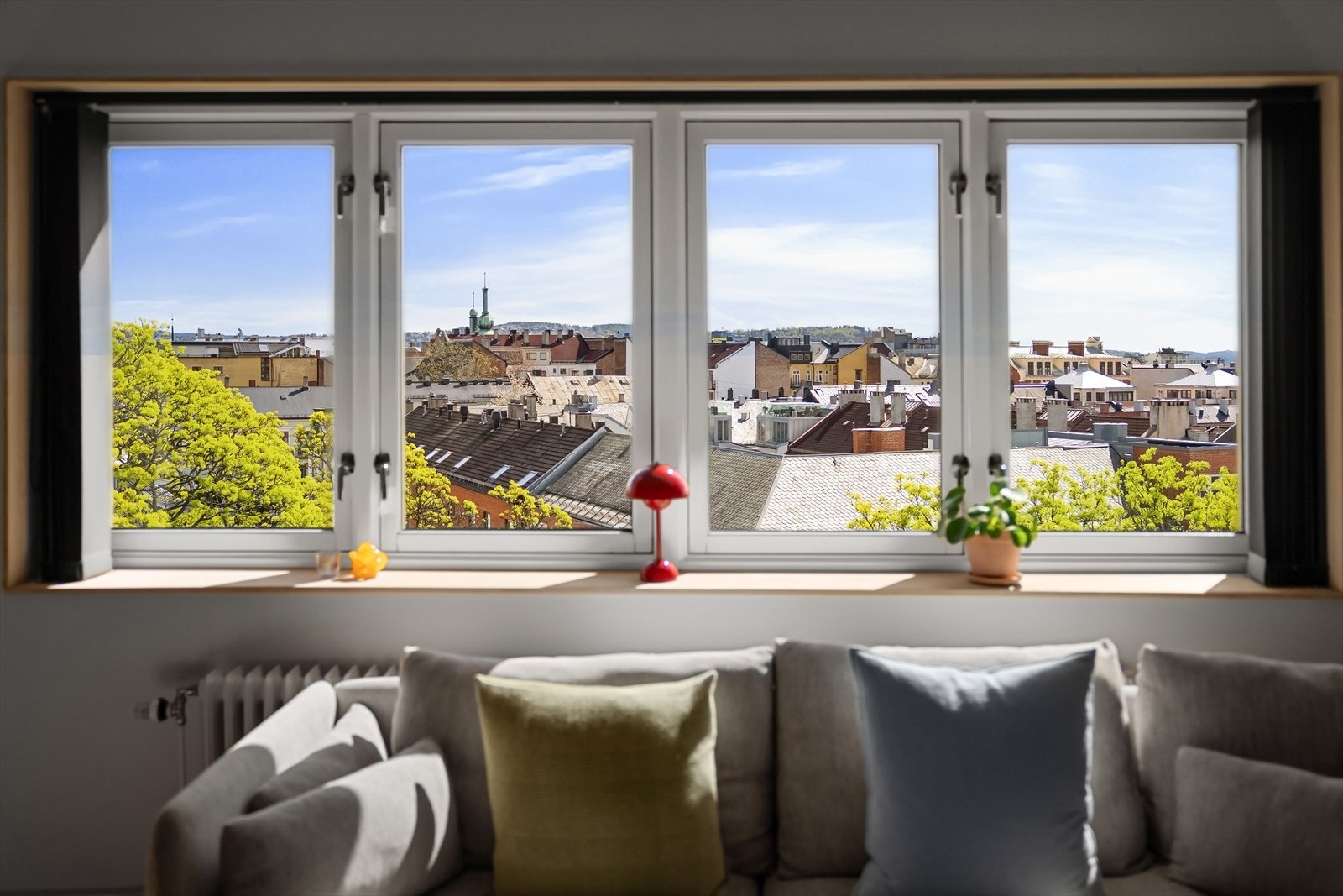 Her bor du høyt og fritt, sentralt men tilbaketrukket. Galleribilde
