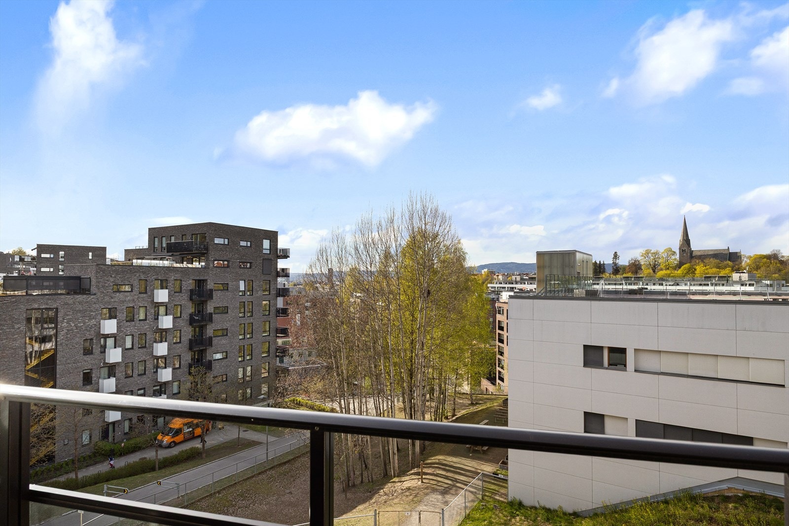 Nordvestvendt balkong på 11 kvm. Galleribilde