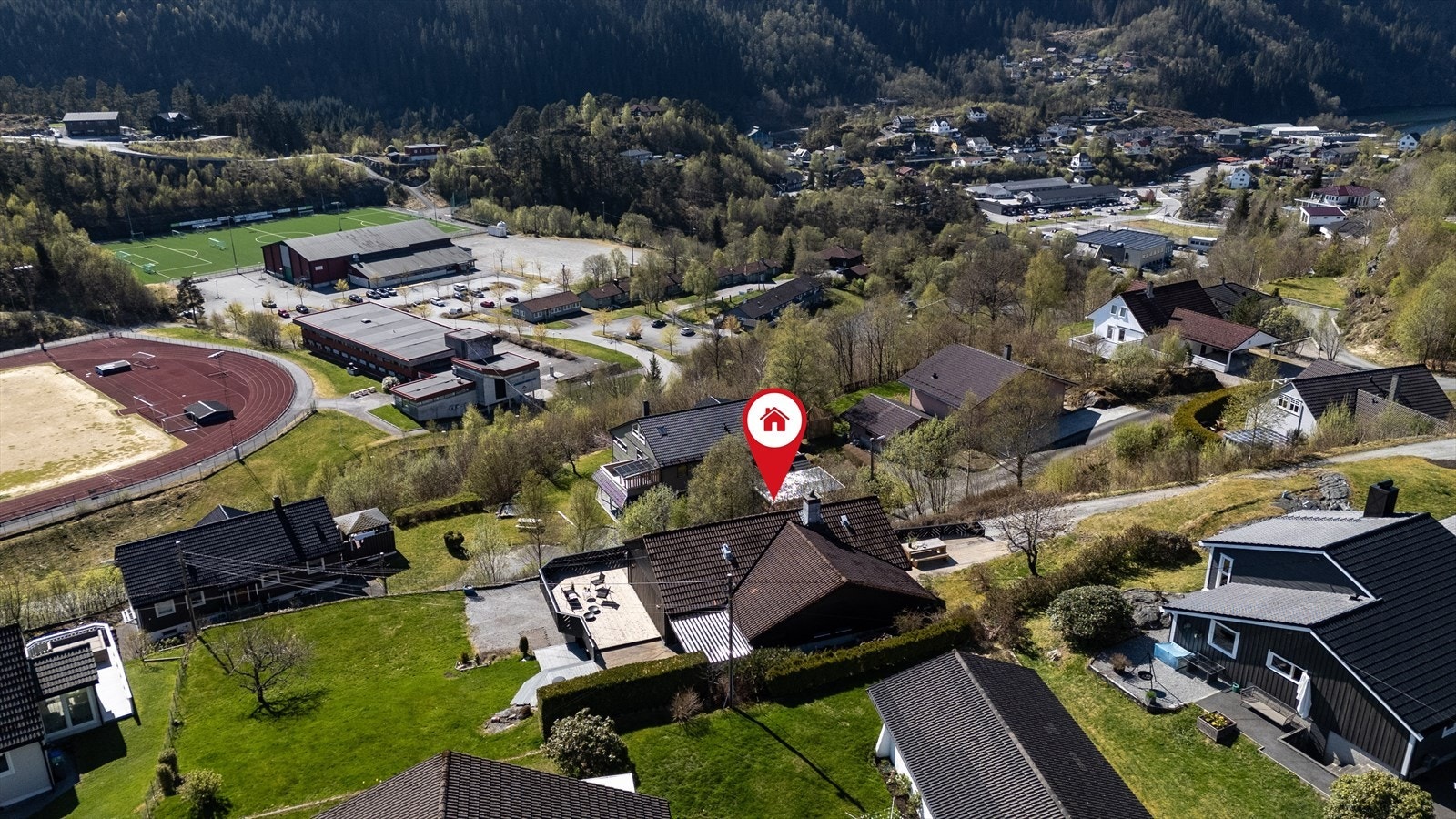 Takk for at du tok deg tid til å se gjennom bildene. Husk påmelding til visning! Galleribilde