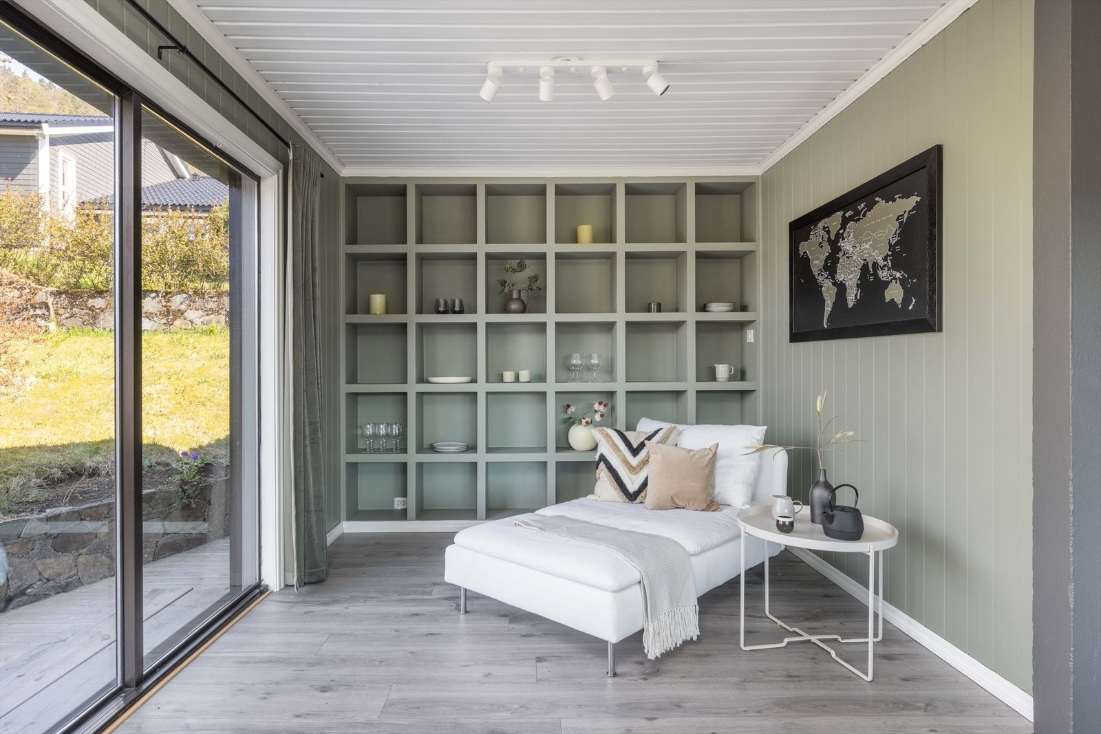 Koselig lesekrok med fin utsikt Galleribilde