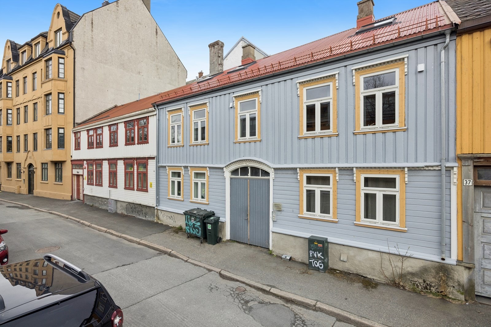 Det er soneparkering med langtidsleie gjennom Trondheim kommune i nærområdet, hvis man skulle ha behov for parkeringsplass. Galleribilde