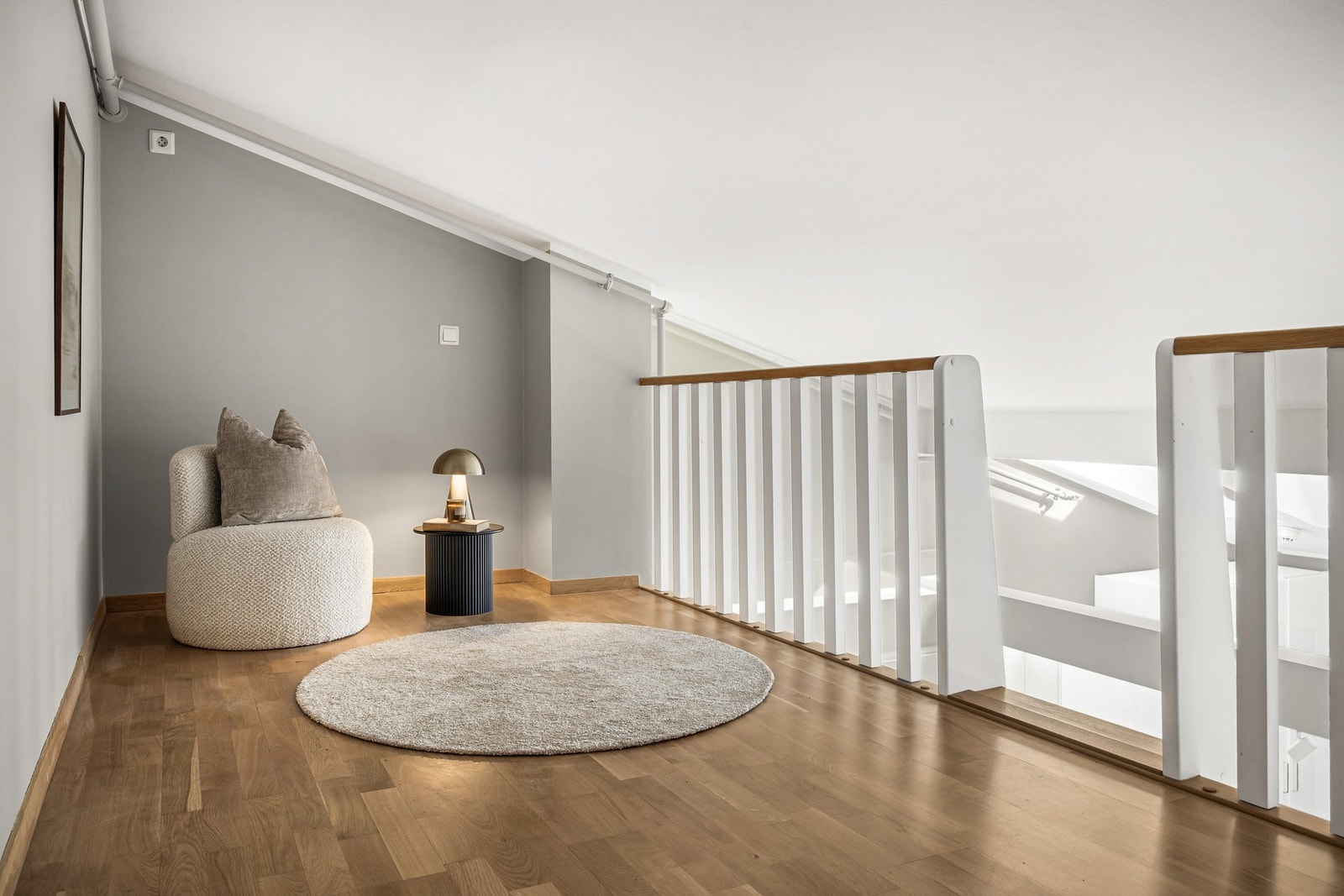 Det er gode lagringsmuligheter på hemsen og enkel adkomst. Galleribilde