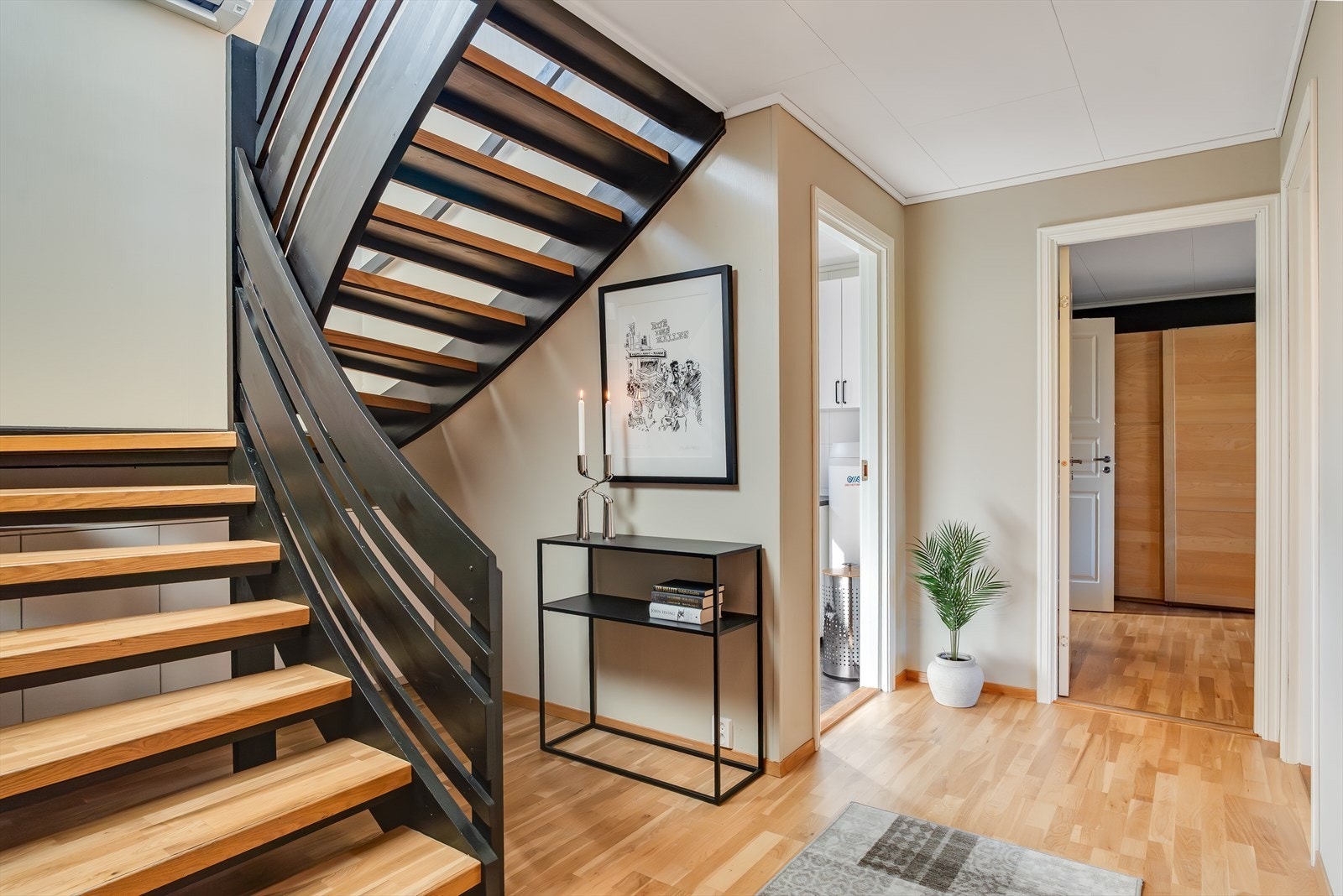 Gang i 1.etg. Galleribilde