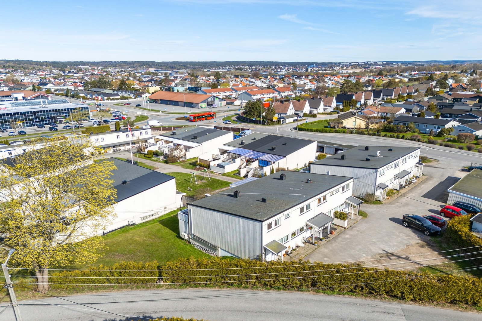 Her bor man i rolige og trygge omgivelser, samtidig som alt man trenger i hverdagen finnes innen kort gangavstand. Galleribilde