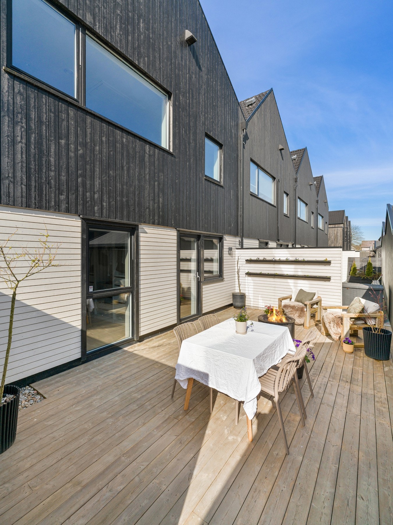Her har du god boltreplass både for store og små. Galleribilde