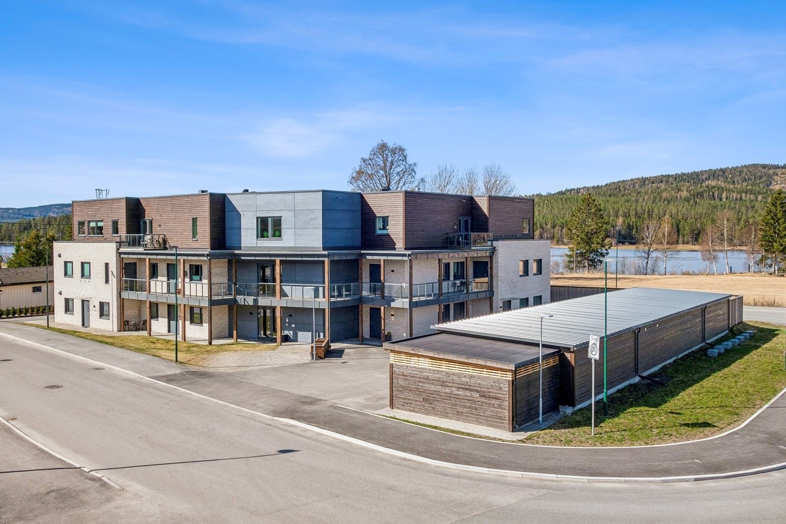 Moderne boligbygg fra 2022, attraktivt beliggende på Harestua. Galleribilde