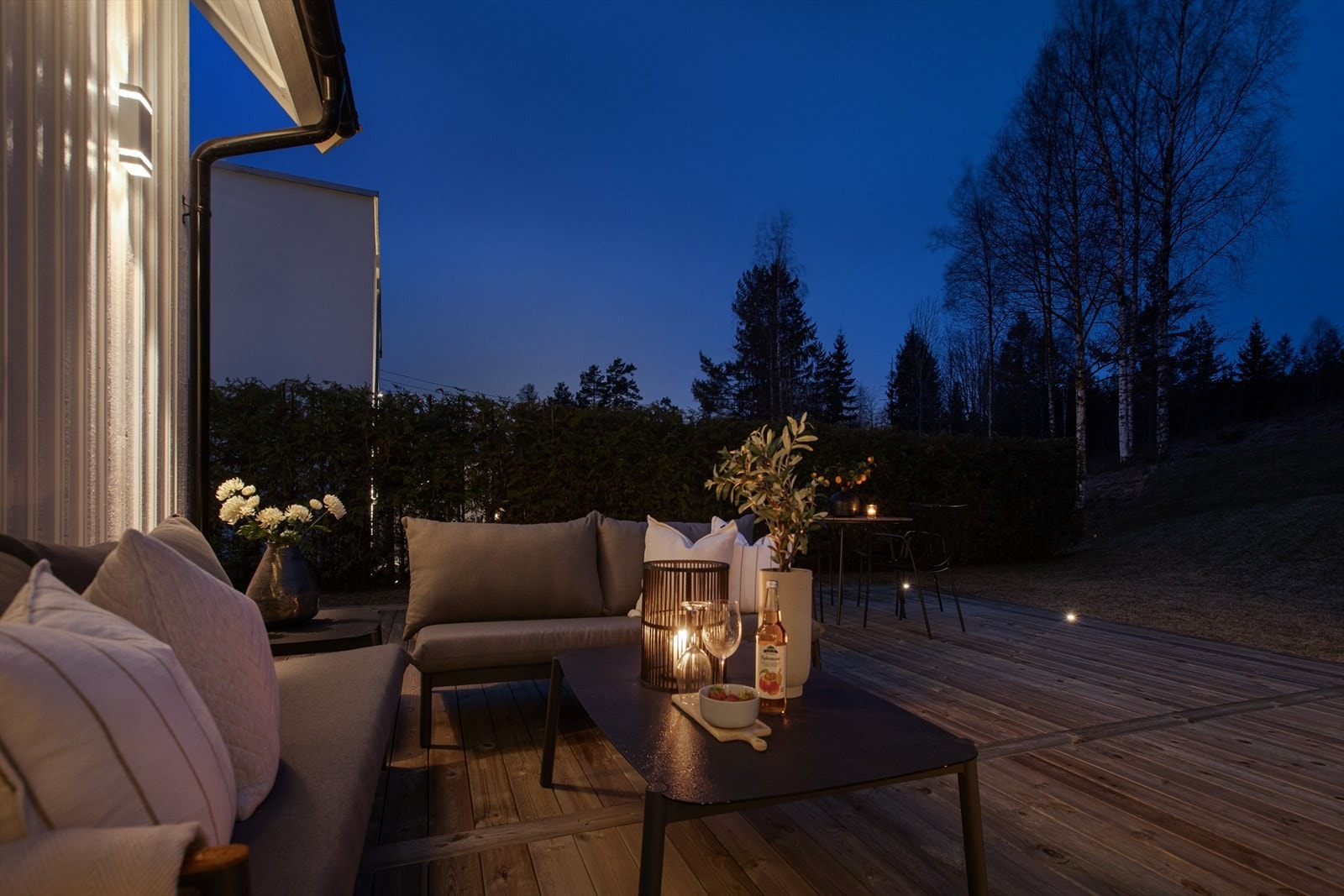 En lun og privat uteplass Galleribilde
