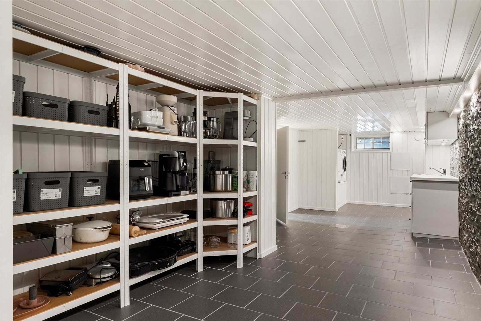 Gode lagrings/oppbevaringsmuligheter Galleribilde