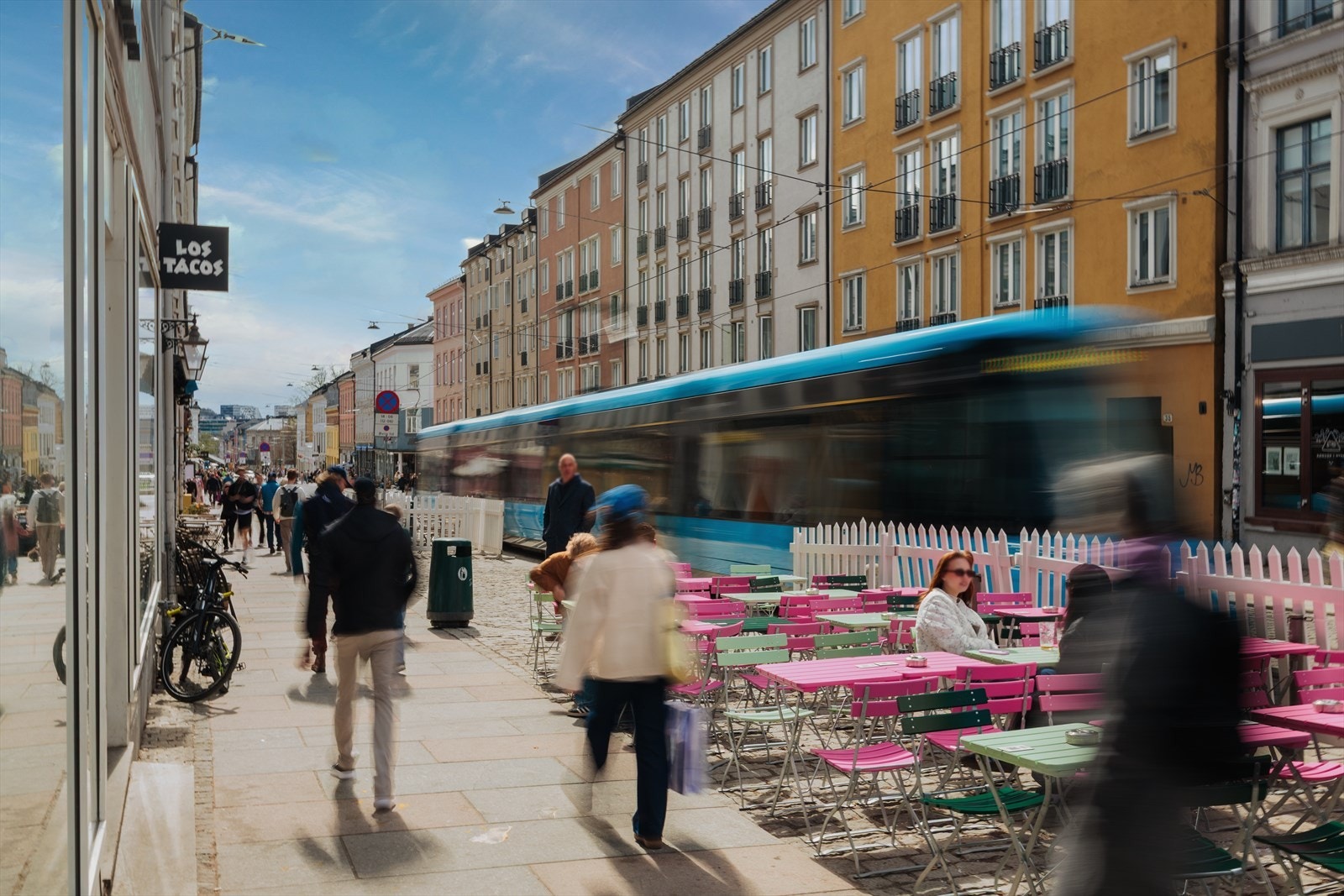 Kort vei til Thorvald Meyers gate med butikker, serveringssteder og kollektivtilbud Galleribilde