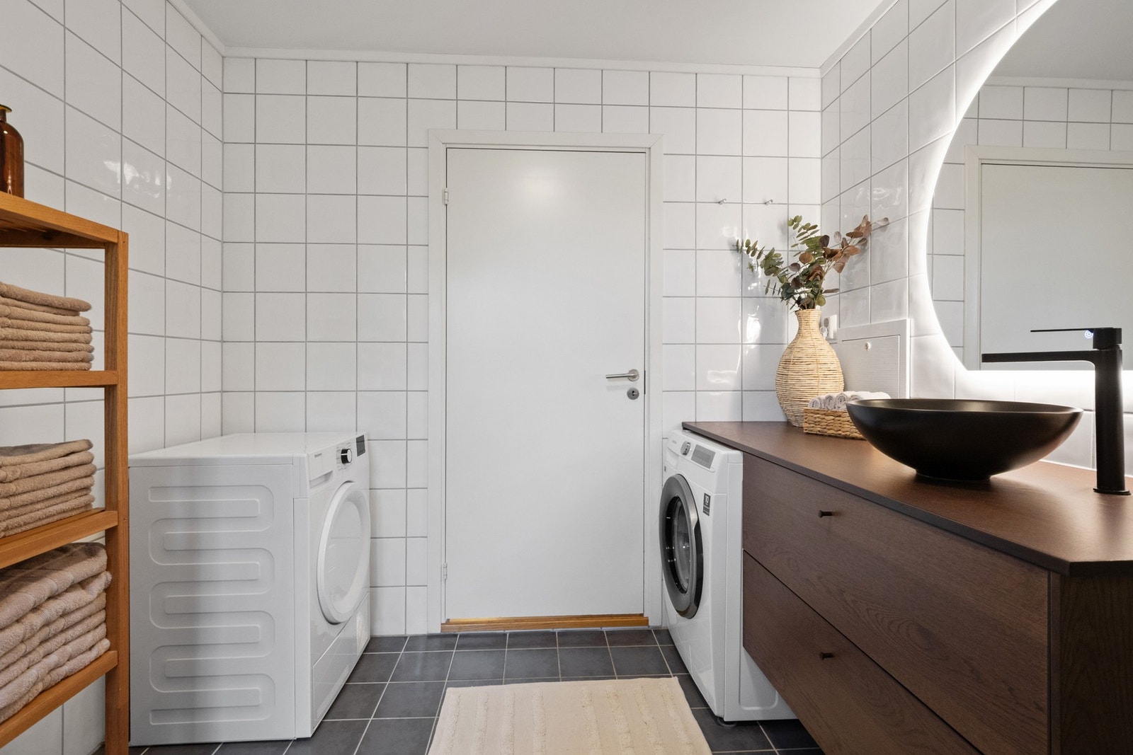 I 2025 ble badet oppgradert med ny innredning og nytt sanitærutstyr Galleribilde