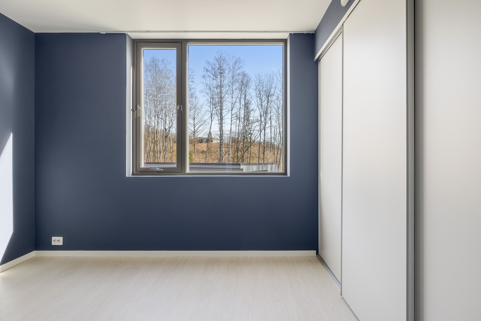 Dette er det største hvor det er plass til dobbelseng med tilhørende nattbord. Galleribilde