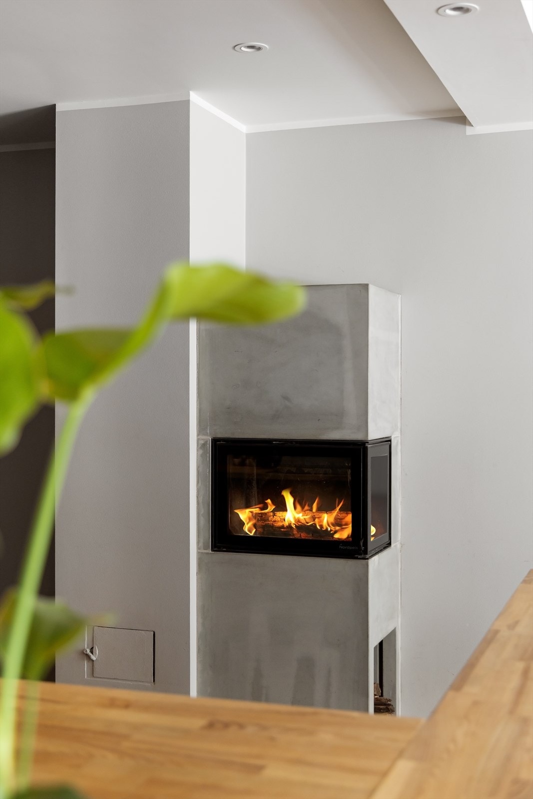 Flott peis som gir god og lun varme (2019) Galleribilde