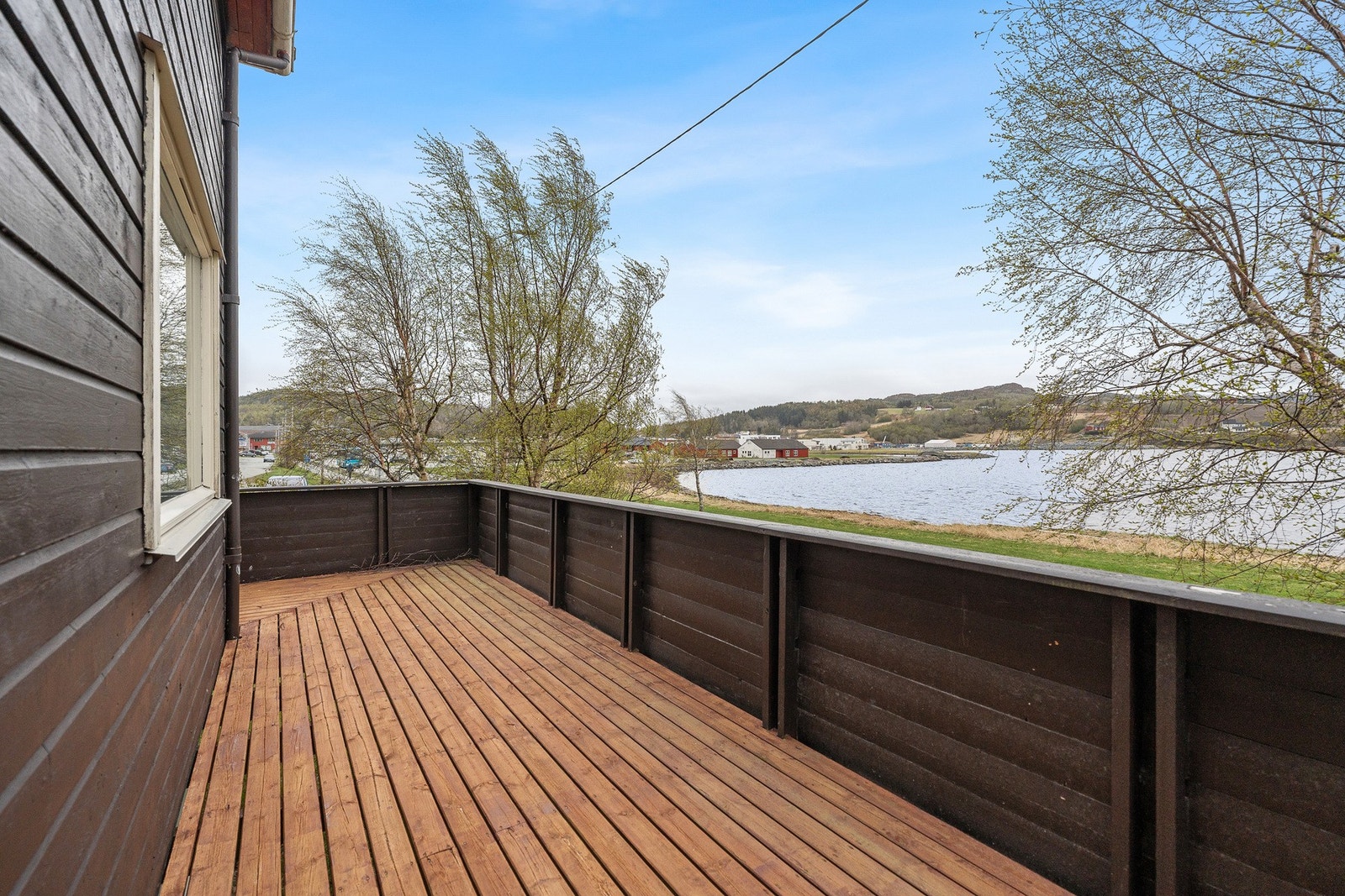 Stor og romslig veranda Galleribilde