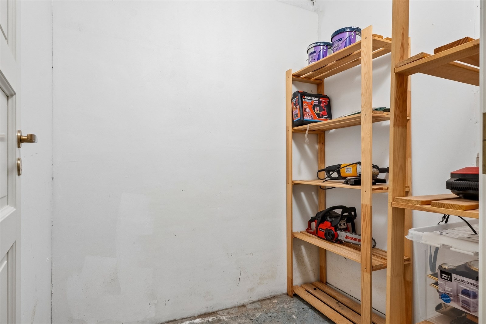 Bod i kjeller. Galleribilde