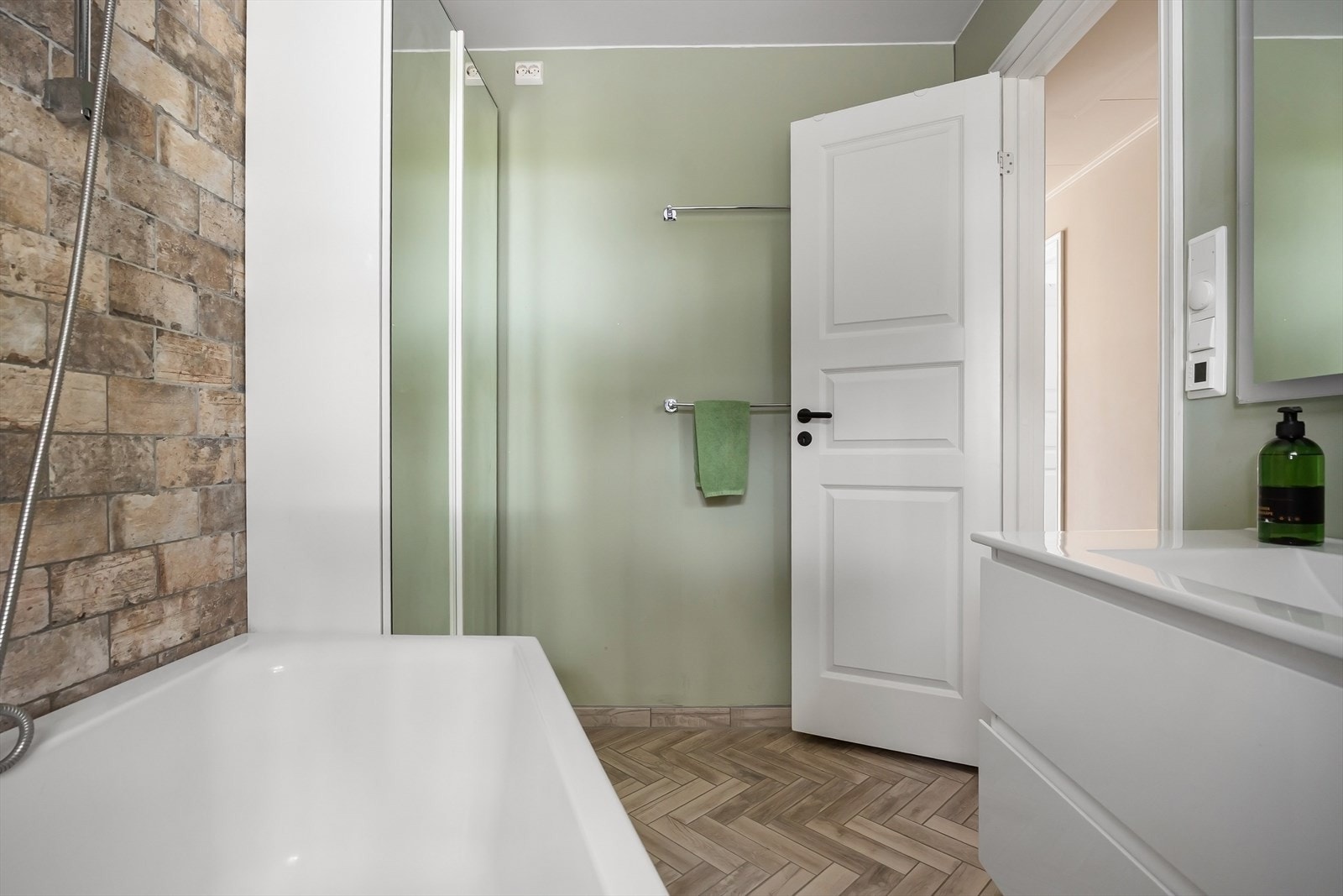 Badet er fra 2017 og ble utført av Innovativ Bygg AS. Galleribilde